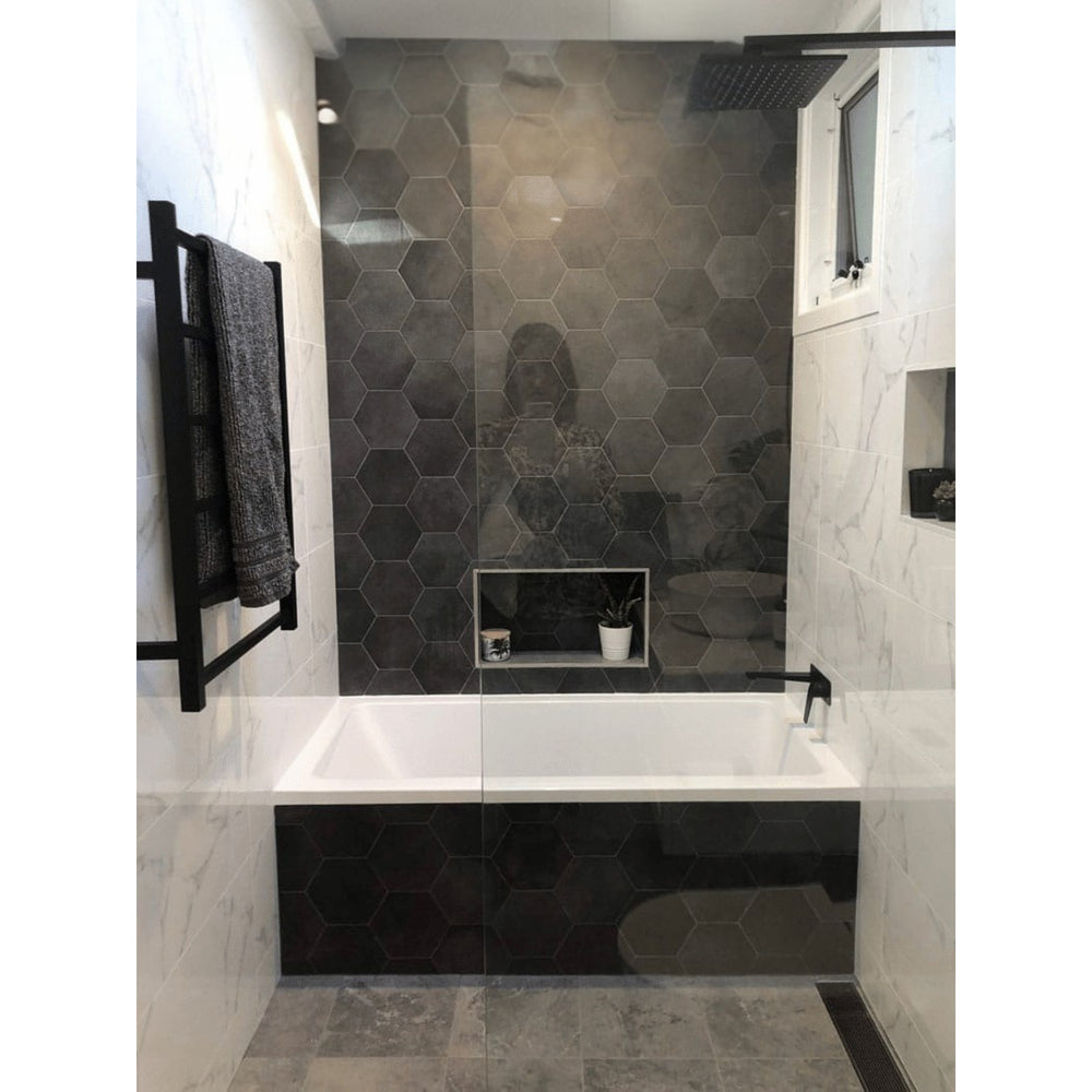 THERMOGROUP SQUARE LADDER HEATED TOWEL RAIL MATTE BLACK 800MM