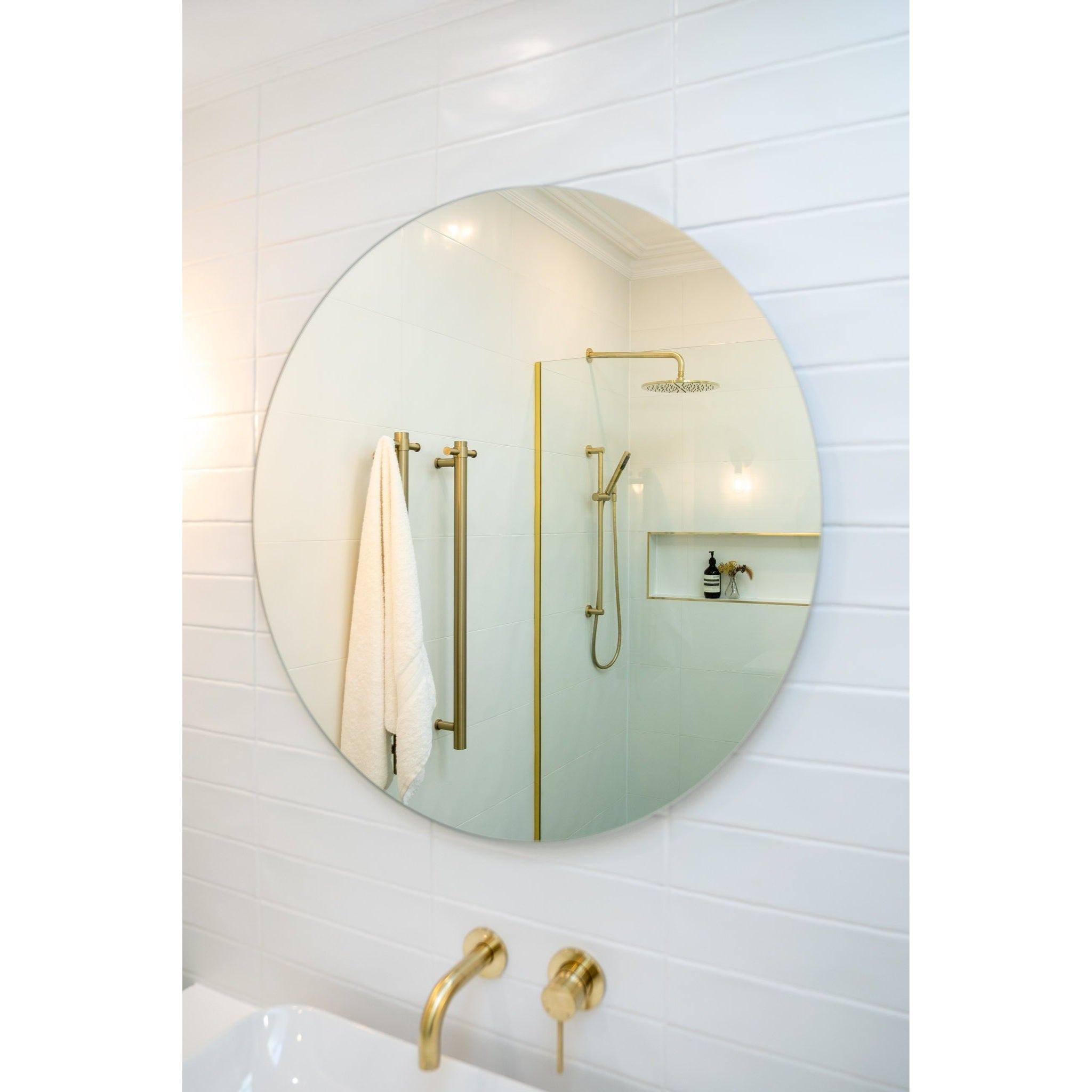 THERMOGROUP BRUSHED BRASS STRAIGHT ROUND VERTICAL SINGLE HEATED TOWEL RAIL 900MM