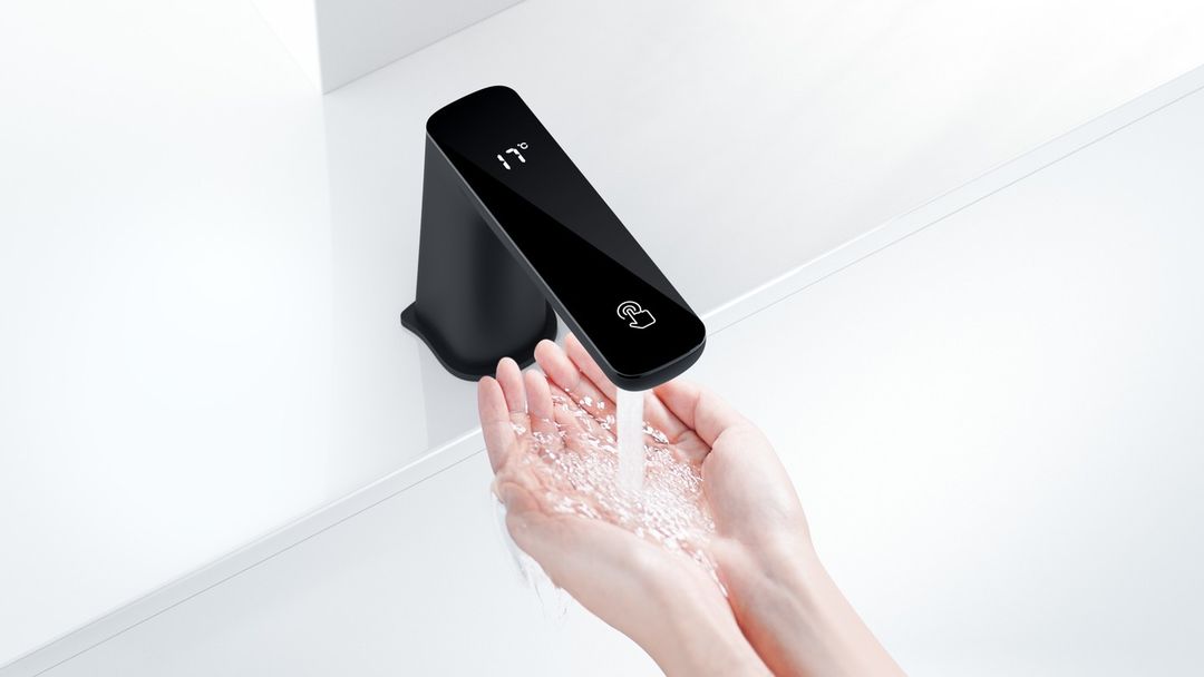 NERO CLAUDIA SENSOR MIXER WITH BLACK TOP DISPLAY 164MM MATTE BLACK
