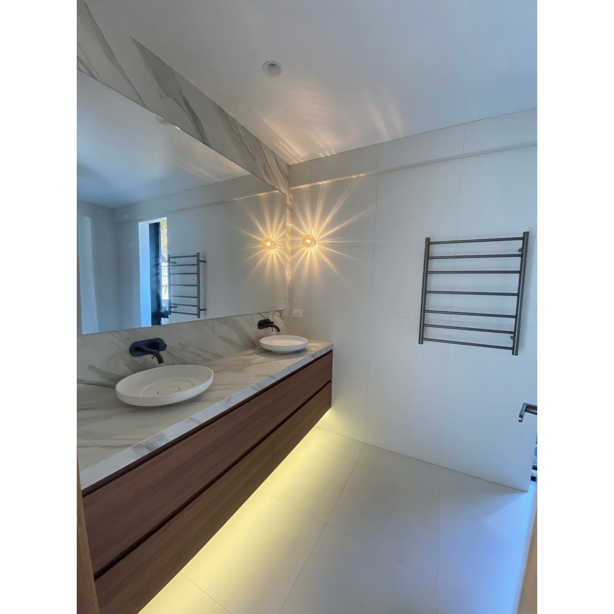 THERMOGROUP ROUND LADDER HEATED TOWEL RAIL GUN METAL 800MM