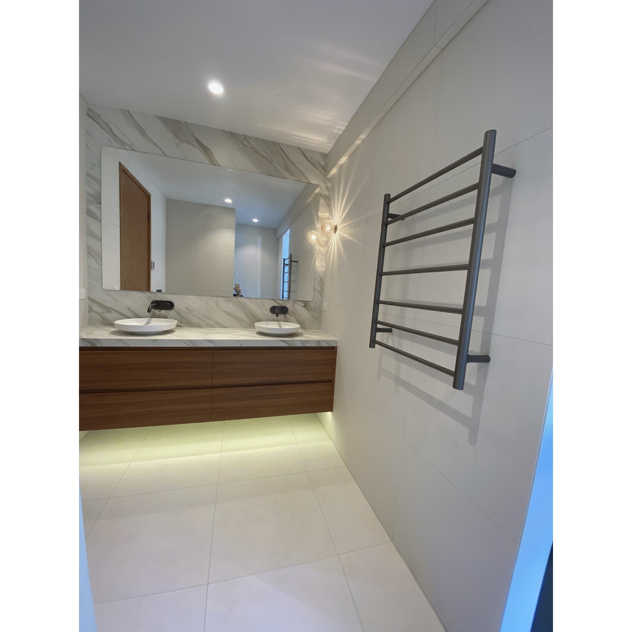 THERMOGROUP ROUND LADDER HEATED TOWEL RAIL GUN METAL 800MM