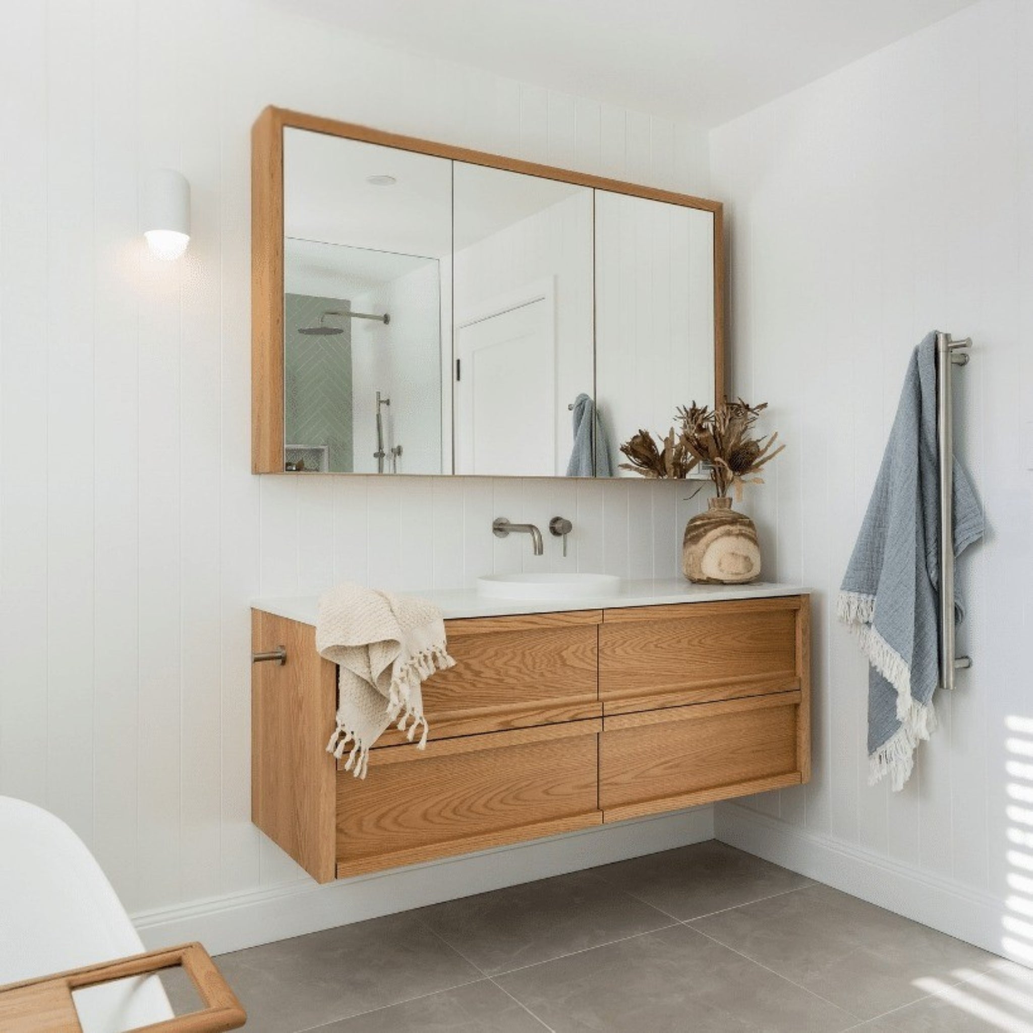 THERMOGROUP ROUND VERTICAL SINGLE HEATED TOWEL RAIL 900MM BRUSHED STAINLESS STEEL