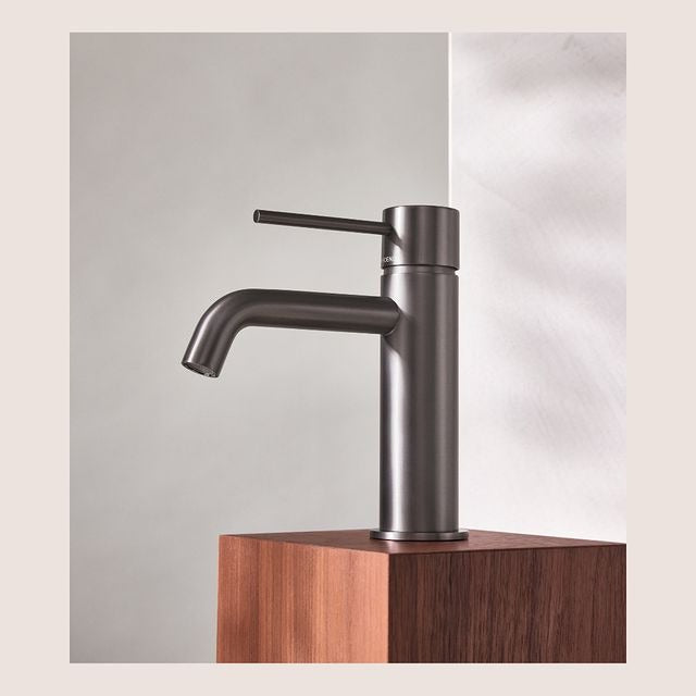 PHOENIX VIVID SLIMLINE BASIN MIXER OUTLET 166MM MATTE BLACK