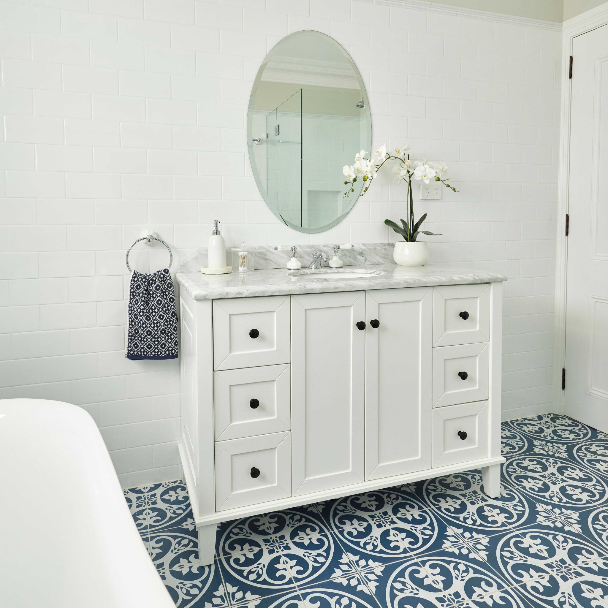 TURNER HASTINGS COVENTRY SATIN WHITE 1200MM SINGLE BOWL FLOOR STANDING VANITY PACKAGE