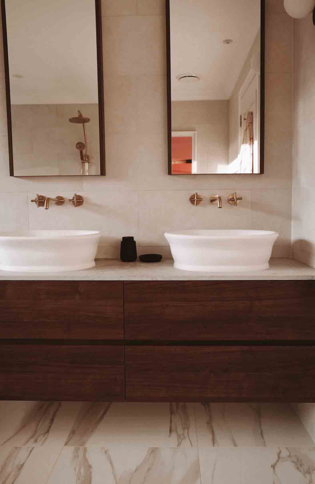 TURNER HASTINGS CAMBRIDGE OVAL TITANCAST SOLID SURFACE ABOVE COUNTER BASIN SATIN SILK WHITE 535MM