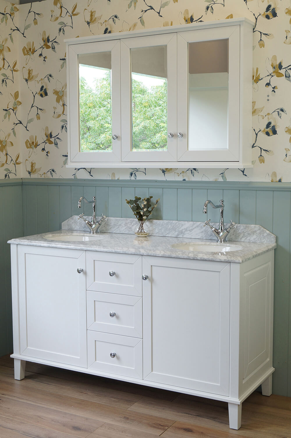 TURNER HASTINGS COVENTRY SATIN WHITE MIRROR SHAVING CABINET 1200X810MM