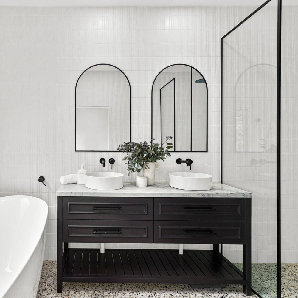 TURNER HASTINGS FINO ROUND ABOVE COUNTER FIRECLAY BASIN GLOSS WHITE 382MM