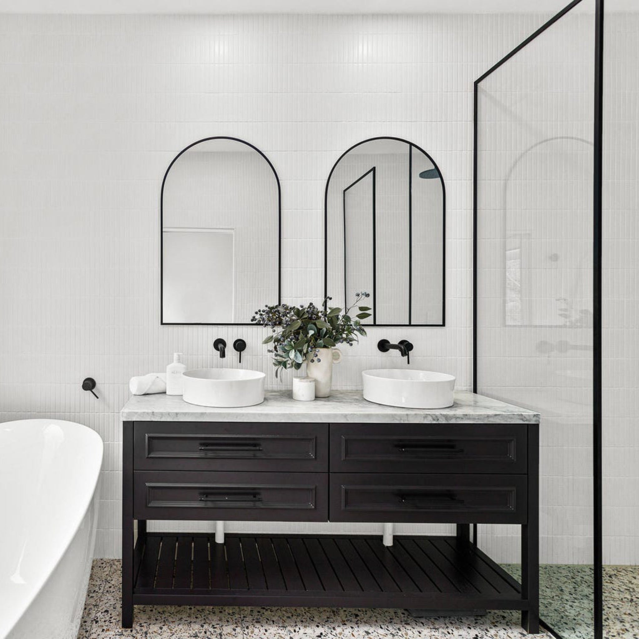 TURNER HASTINGS FINO ROUND ABOVE COUNTER FIRECLAY BASIN GLOSS WHITE 382MM