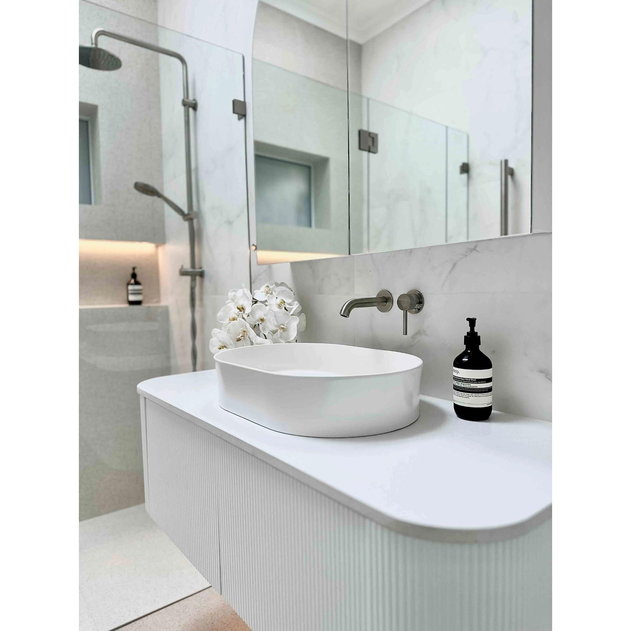 TURNER HASTINGS FINO OVAL ABOVE COUNTER FIRECLAY BASIN MATTE WHITE 549MM
