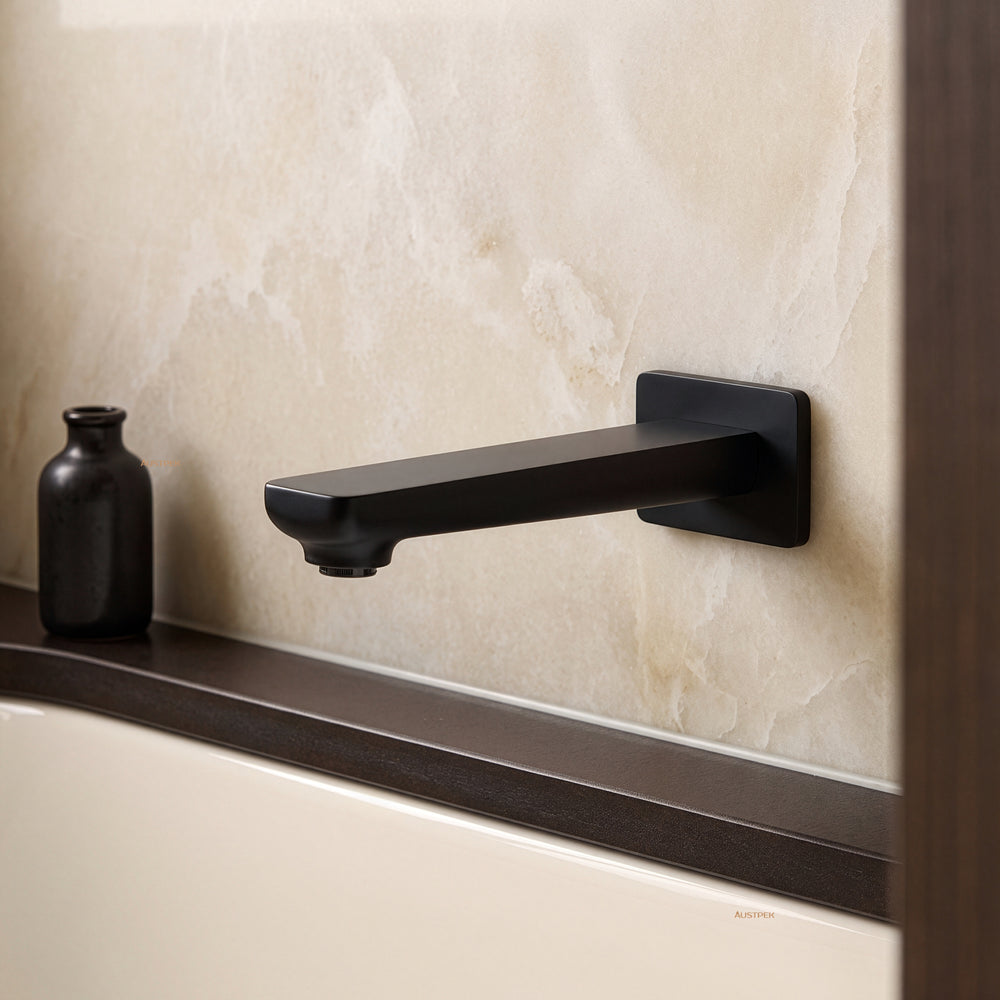 IKON SETO WALL OUTLET MATTE BLACK
