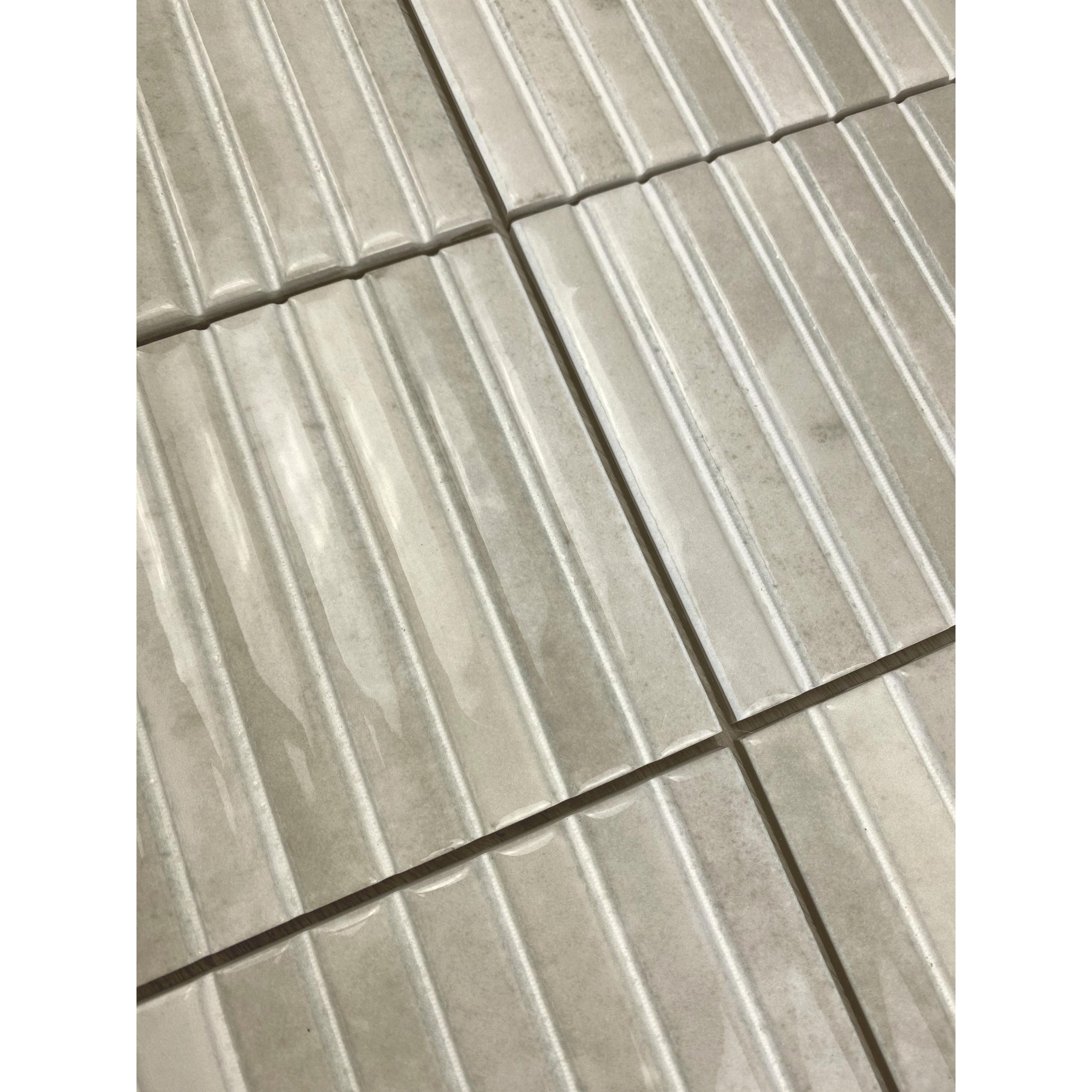 DUNE CERAMICA KIT-KAT IVORY GLOSS 115X231MM MOSAIC TILE (PER BOX)