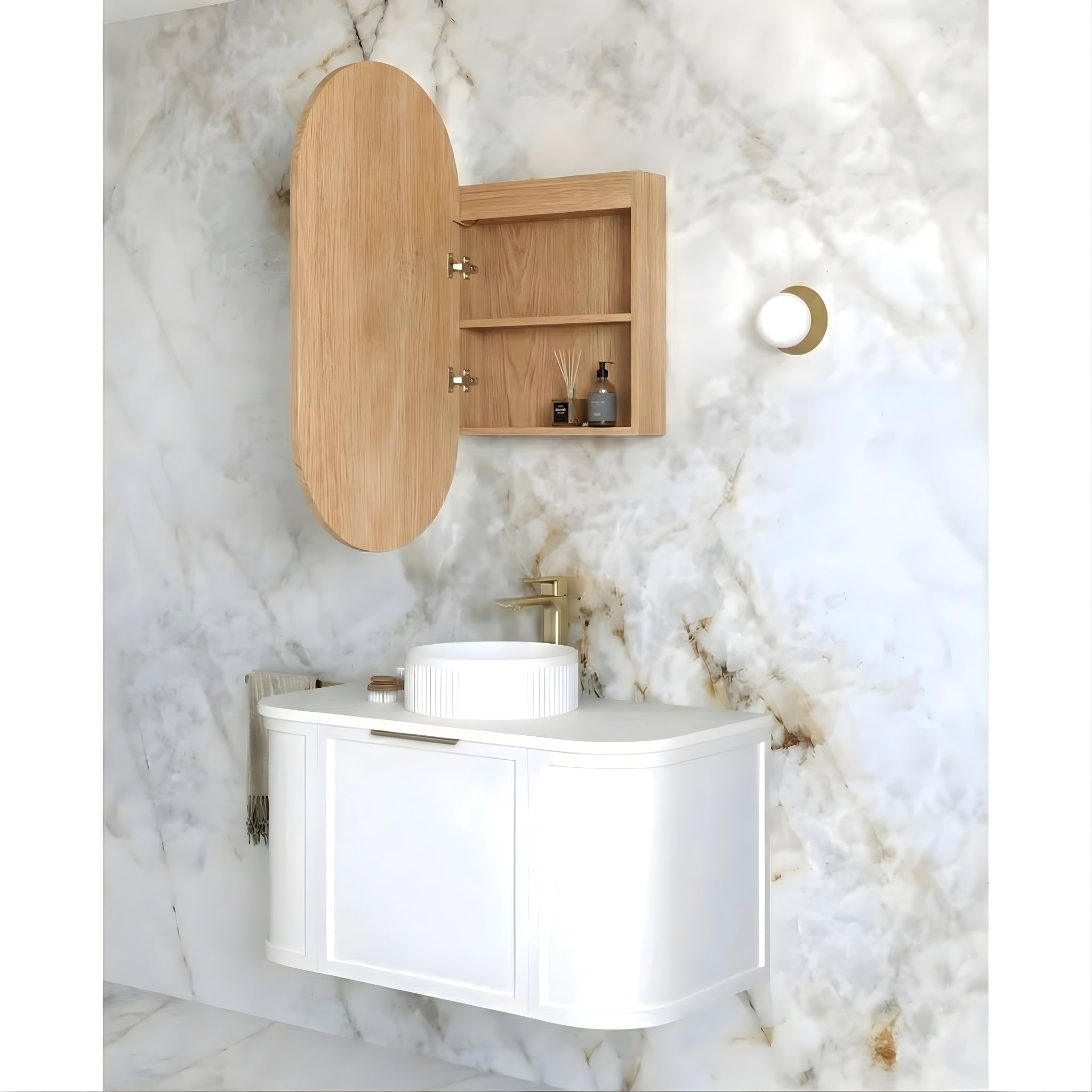 OTTI NOOSA WOODLAND OAK LED SHAVING CABINET WITH POWERPOINT 450X900MM