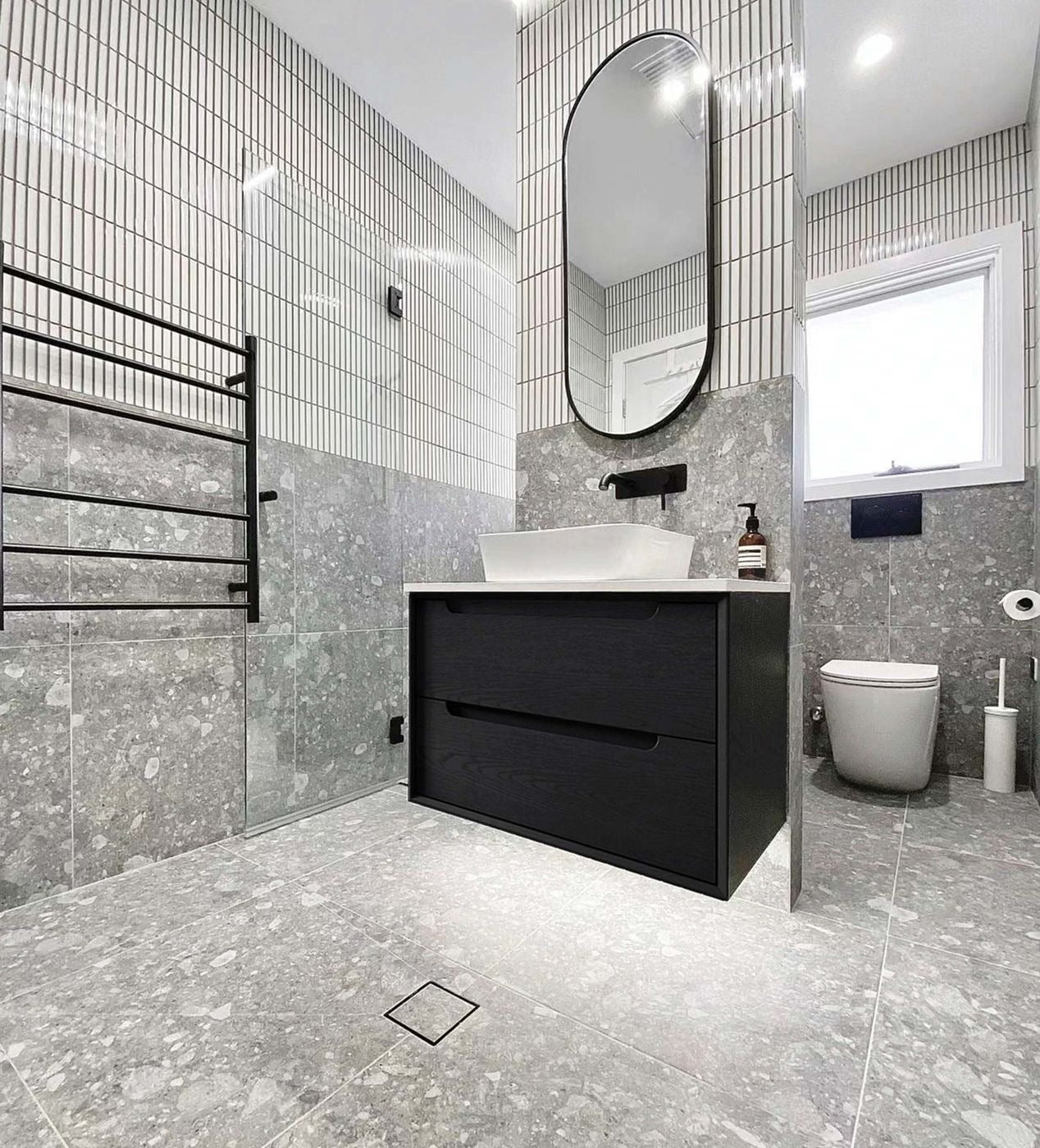 OTTI CABINET LED STRIP 400MM