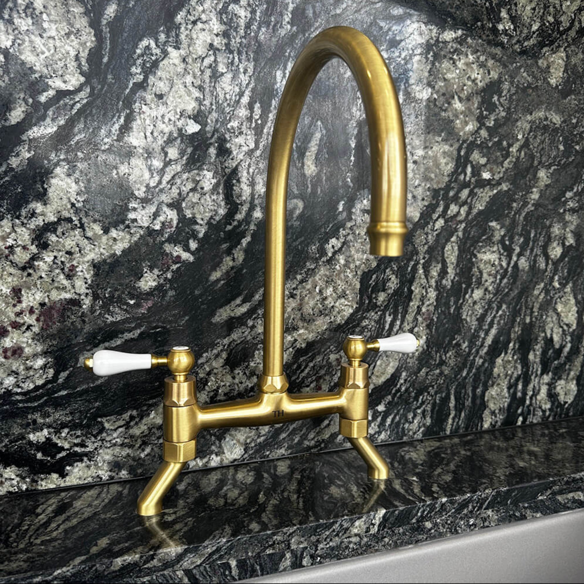 TURNER HASTINGS LUDLOW BRIDGE SINK MIXER TAP 400MM BRUSHED BRASS (CERAMIC HANDLE)