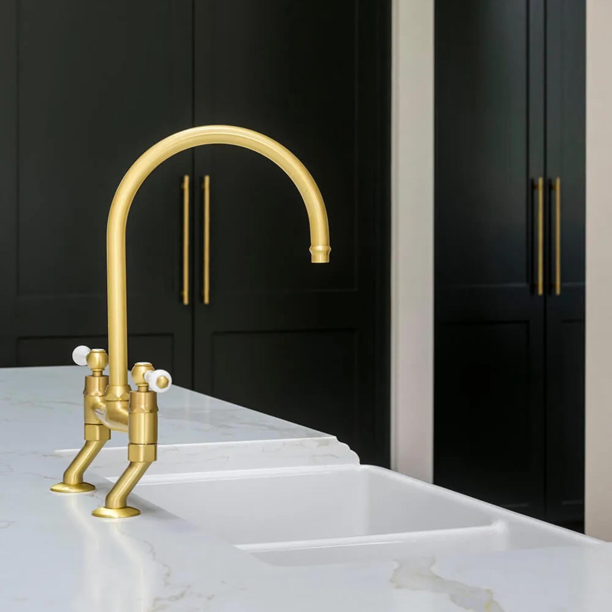 TURNER HASTINGS LUDLOW BRIDGE TAP MIXER WITH METAL LEVER HANDLE 400MM BRUSHED BRASS