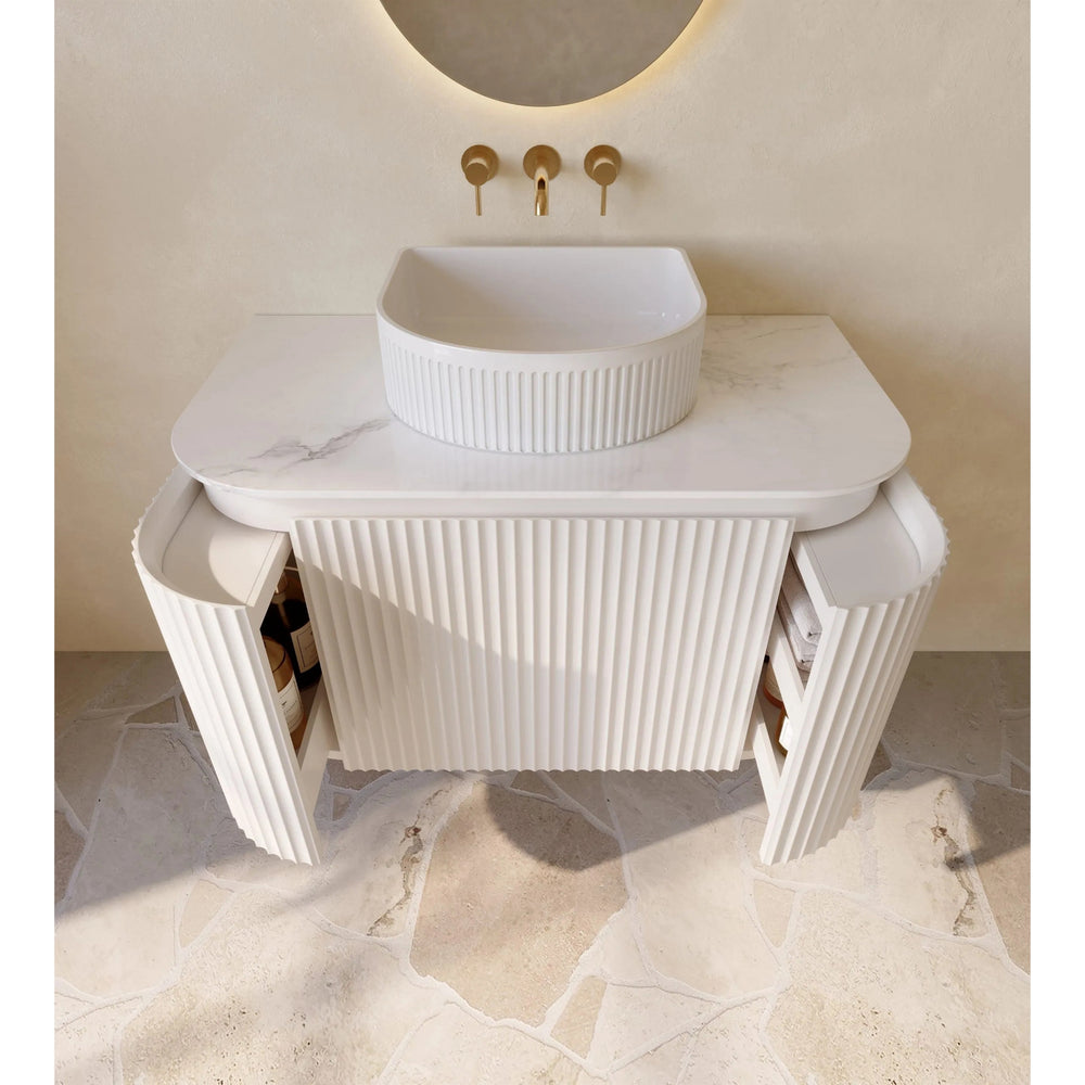 VITO NOOSA MATTE WHITE 600MM FLUTED CURVED SINGLE BOWL WALL HUNG VANITY