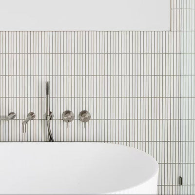 NERO SLIM SHOWER ON BRACKET CHROME