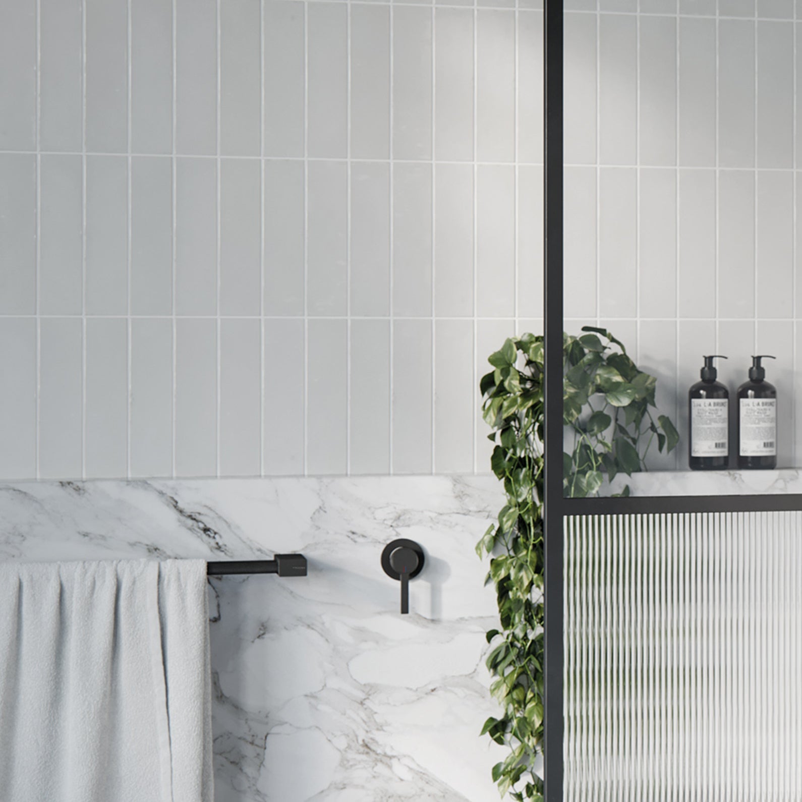 PHOENIX MKII SINGLE NON-HEATED TOWEL RAIL MATTE BLACK (AVAILABLE IN 600MM AND 800MM)