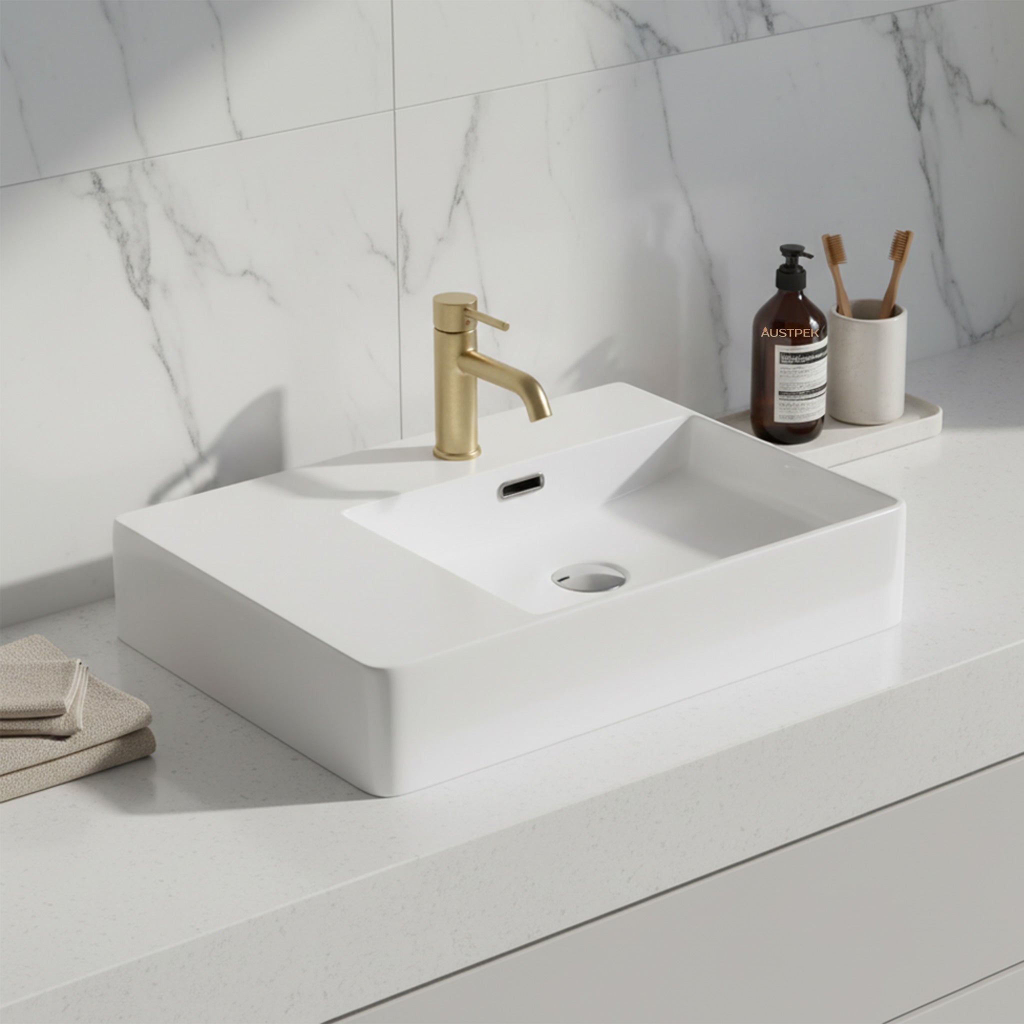 POSEIDON WALL HUNG / ABOVE COUNTER BASIN GLOSS WHITE 600MM