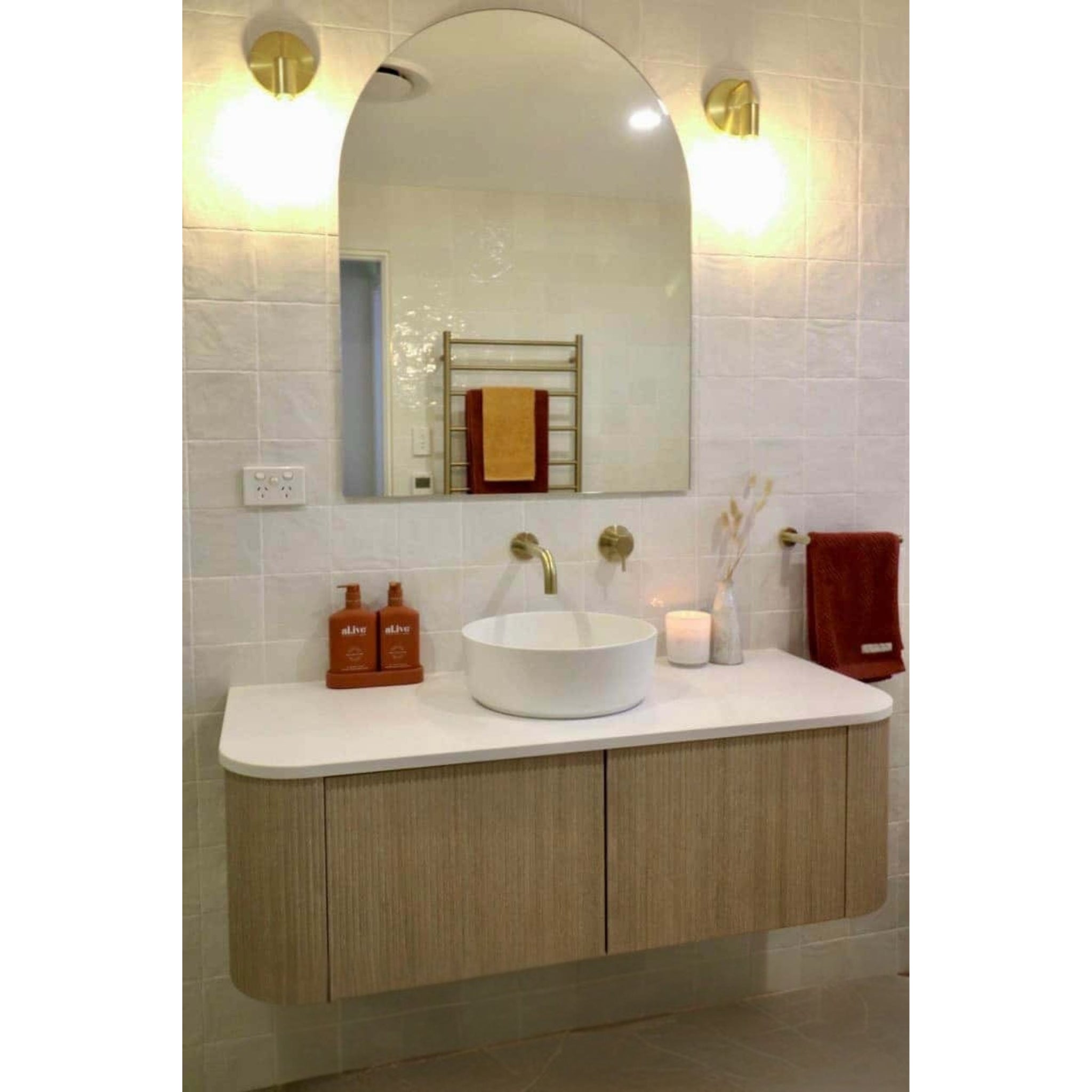 THERMOGROUP ROUND LADDER HEATED TOWEL RAIL BRUSHED GOLD 800MM