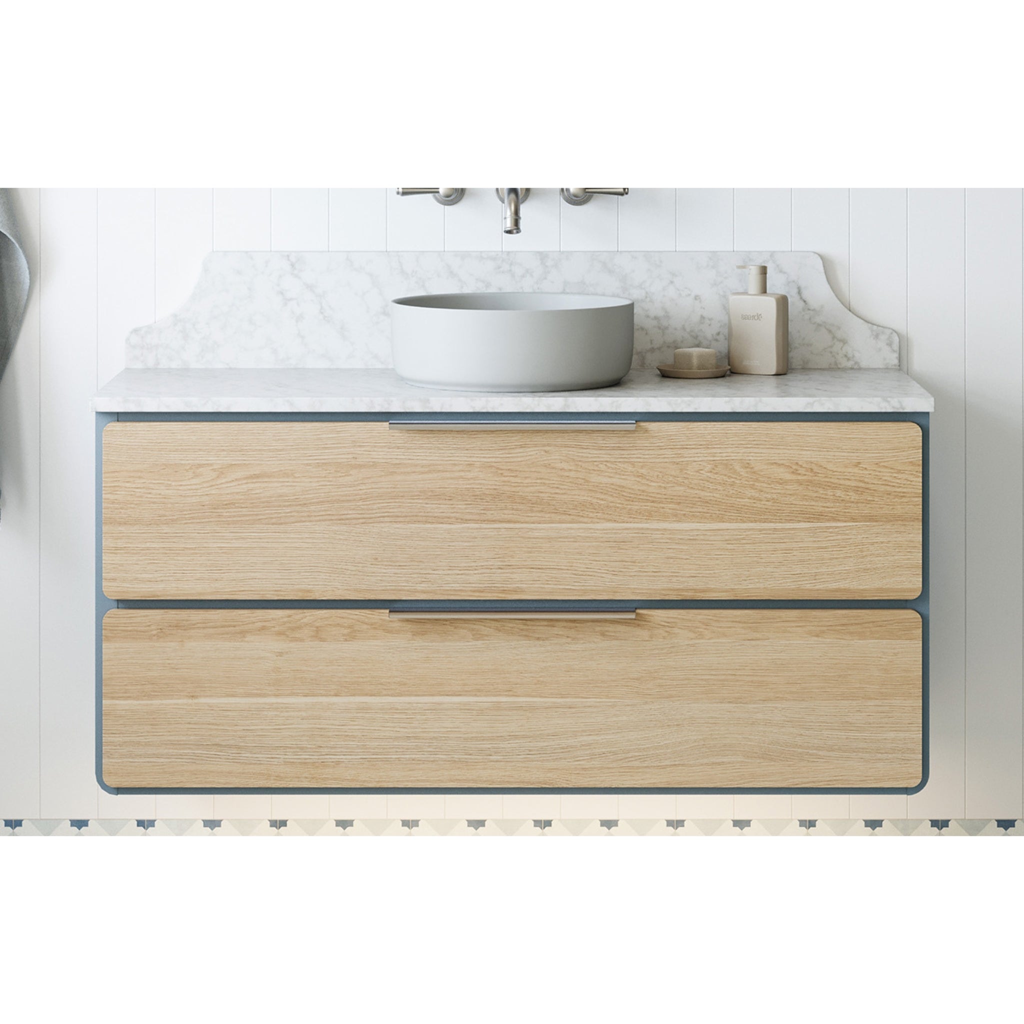 TIMBERLINE LAMINEX CLASSIC OAK ABSOLUTEGRAIN® VANITY CABINET SAMPLE