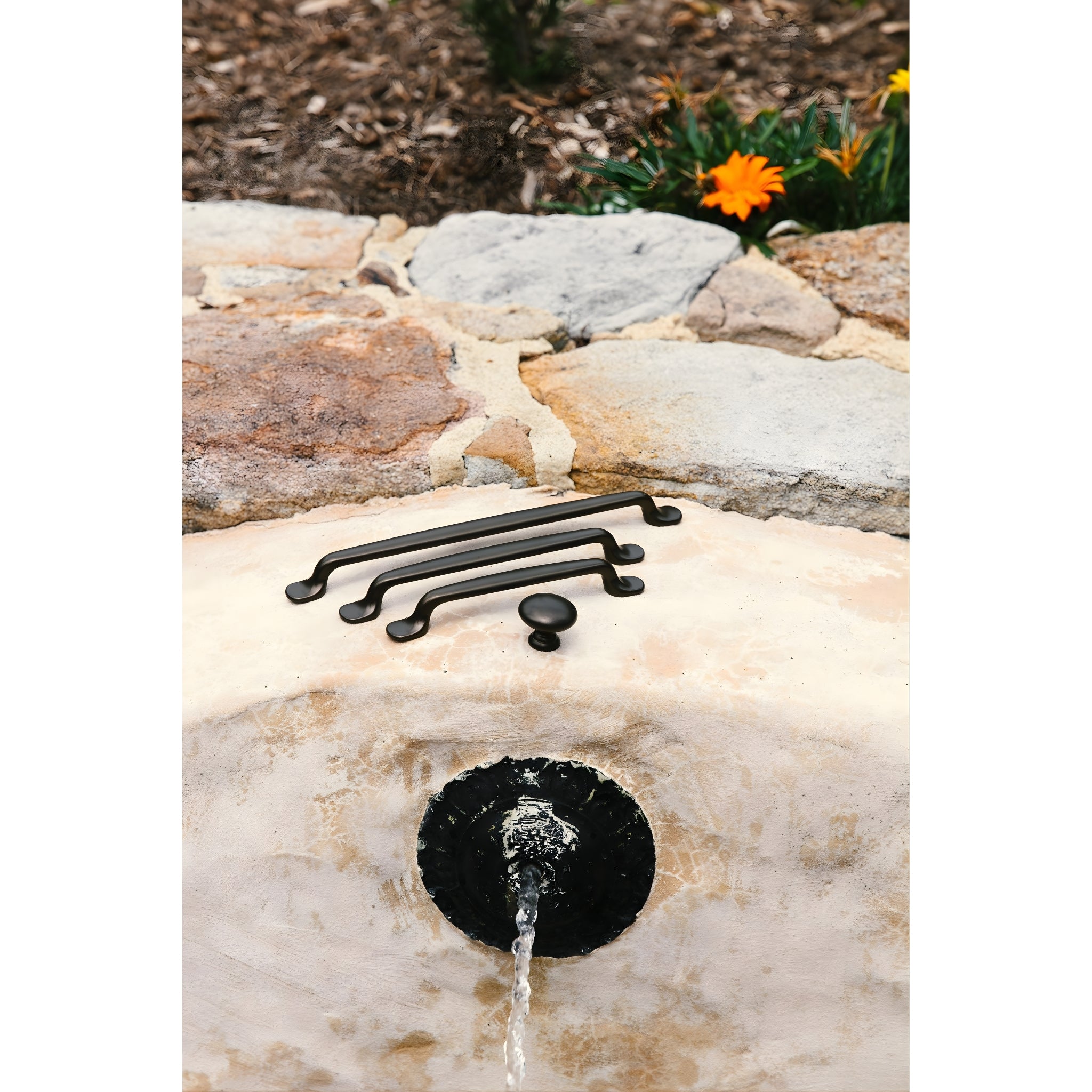 TURNER HASTINGS TUTTO CABINET HANDLE ENGLISH BRONZE (MULTIPLE SIZES AVAILABLE)