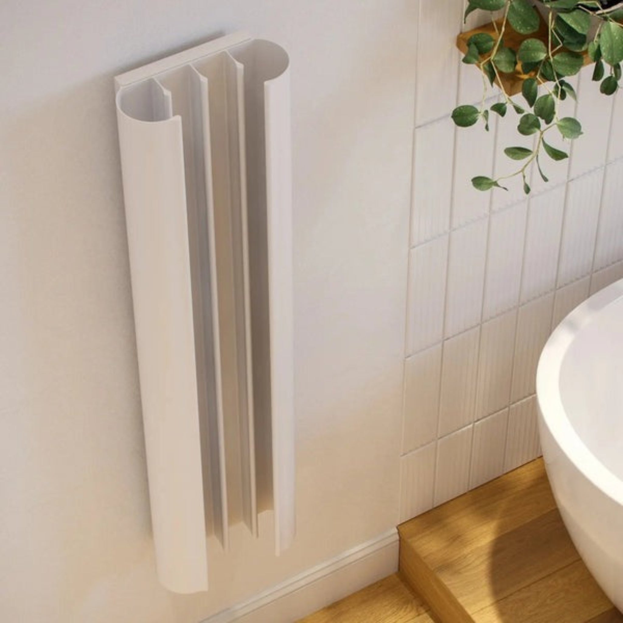ESKIMO LOOP VERTICAL SINGLE HEATED TOWEL RAIL WHITE 230MM