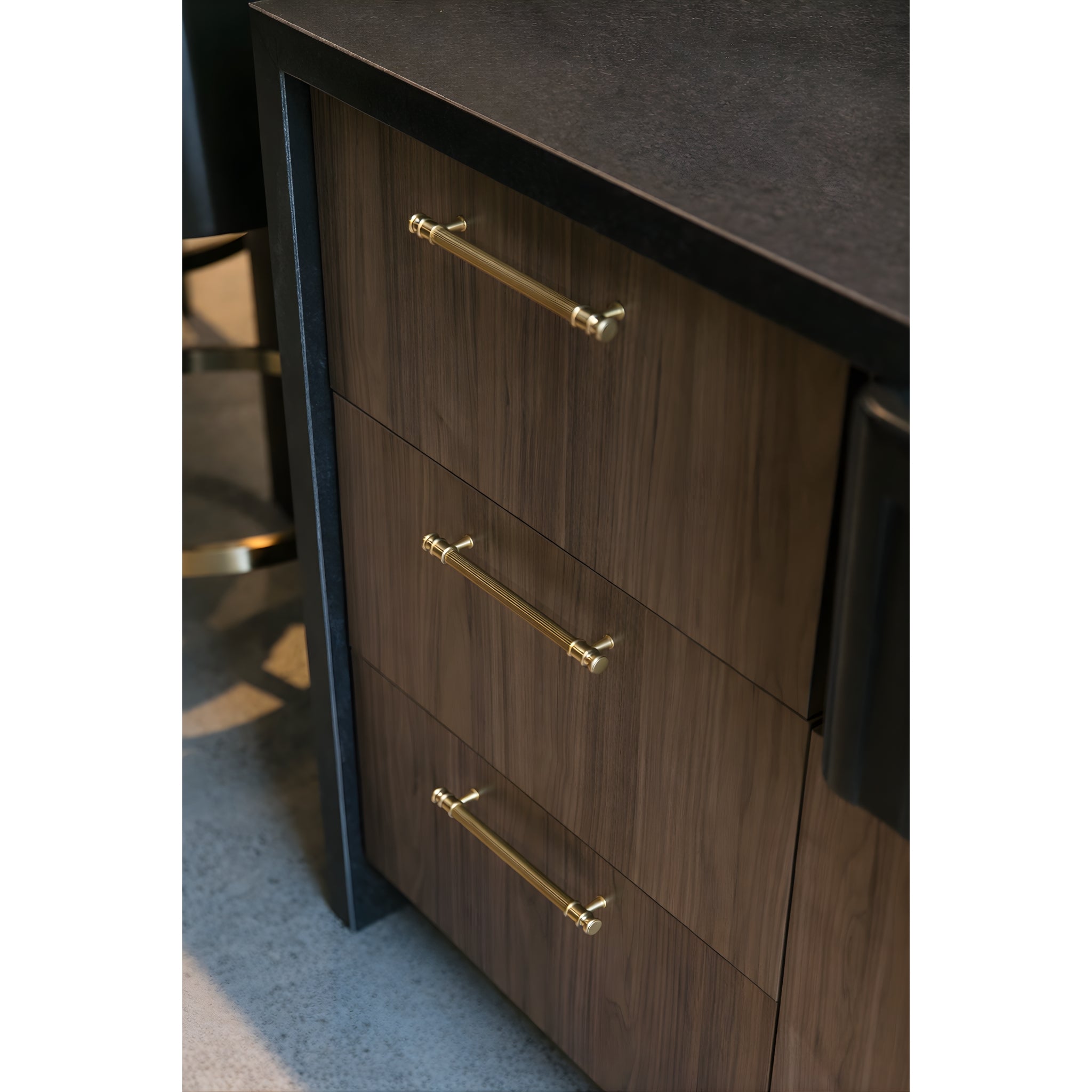 TURNER HASTINGS VERONA CABINET HANDLE BRUSHED BRASS (MULTIPLE SIZES AVAILABLE)