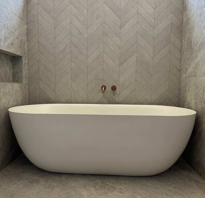 VEROTTI SOHO FREESTANDING SOLID SURFACE BATH MATTE WHITE (AVAILABLE IN 1500MM, 1700MM AND 1800MM)