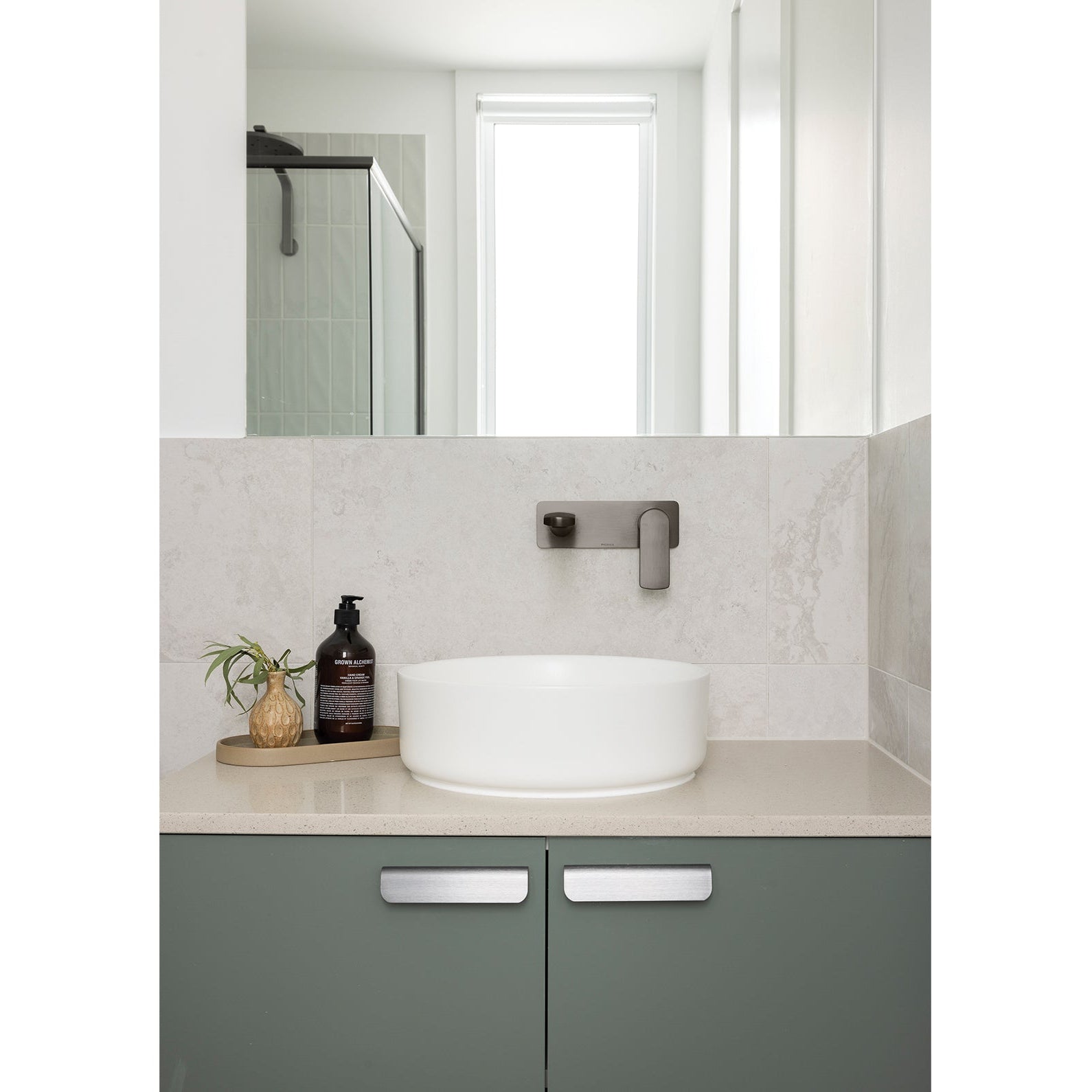 PHOENIX MEKKO SWITCHMIX LEAD FREE WALL BASIN / BATH MIXER SET COMPLETE KIT 200MM BRUSHED CARBON