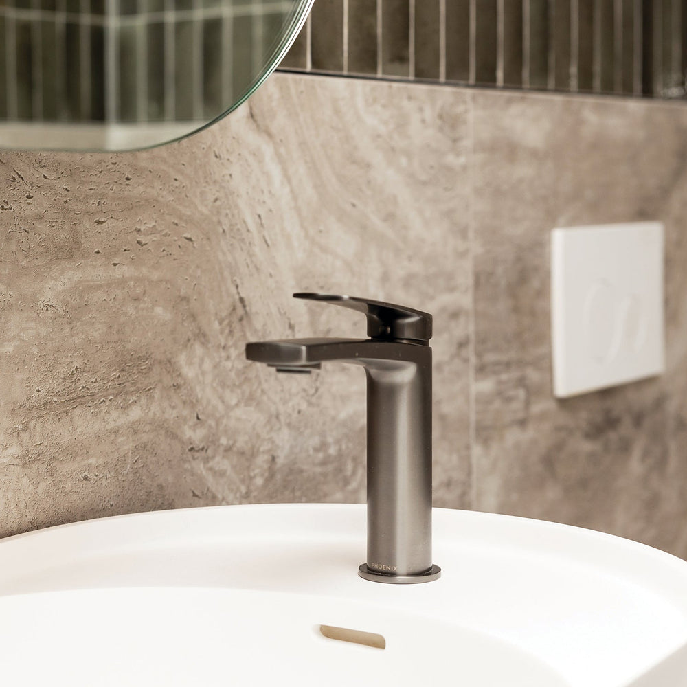 PHOENIX MEKKO BASIN MIXER 164MM BRUSHED CARBON
