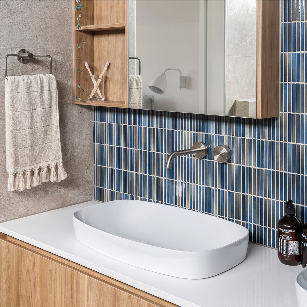 PHOENIX AXIA WALL BASIN / BATH CURVED OUTLET MIXER SET 180MM CHROME