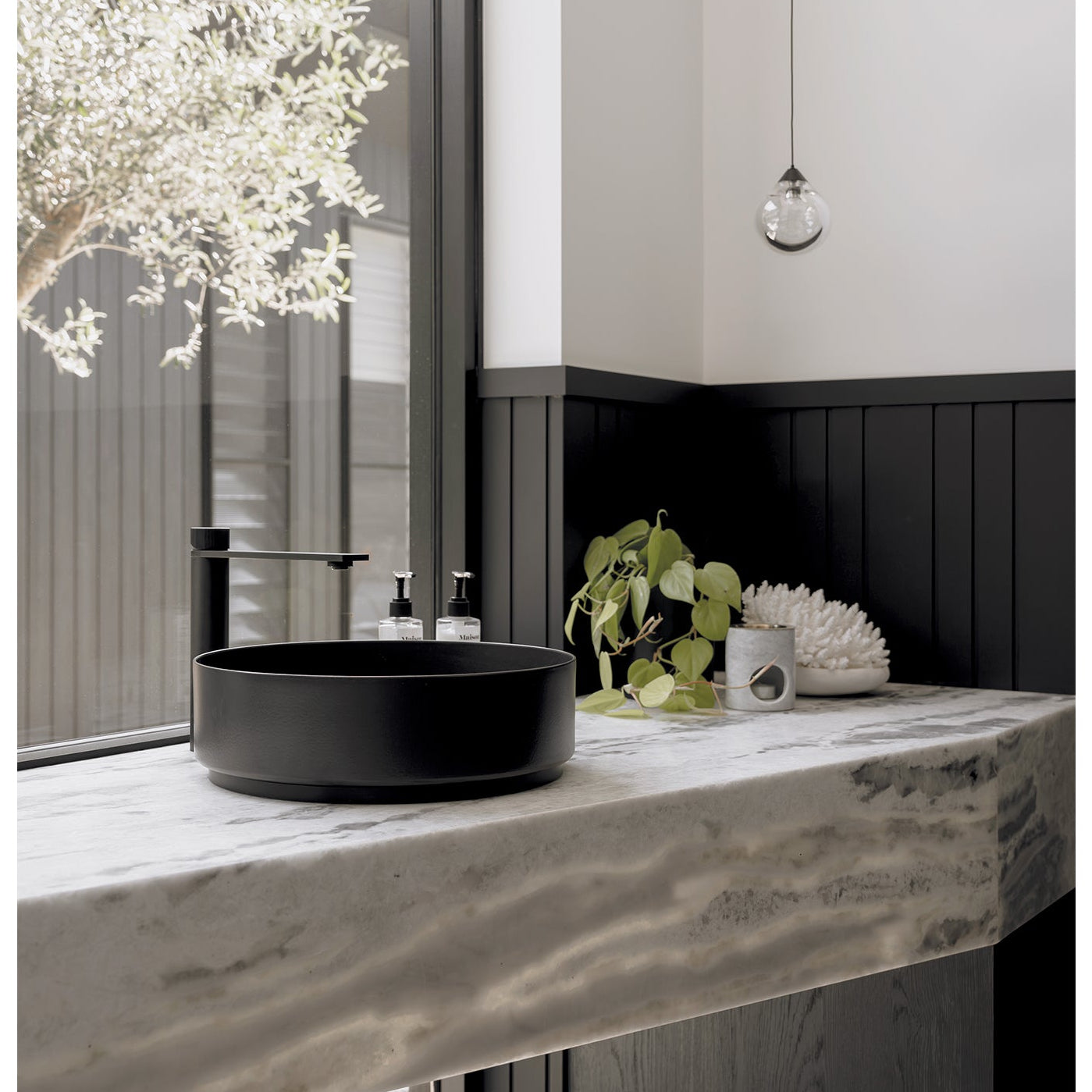 PHOENIX AXIA VESSEL MIXER MATTE BLACK