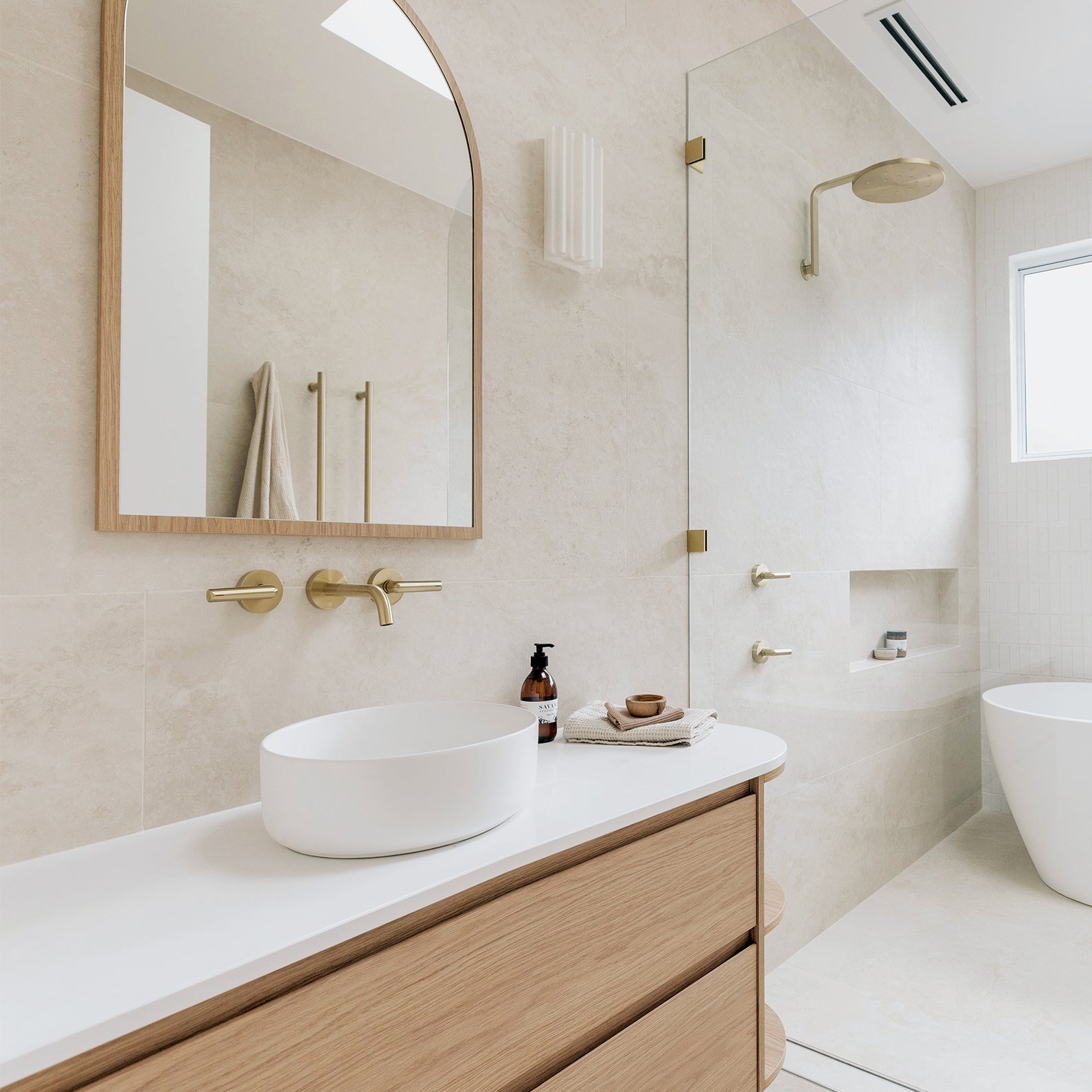PHOENIX LUXEXP SHOWER ROSE 250MM BRUSHED GOLD