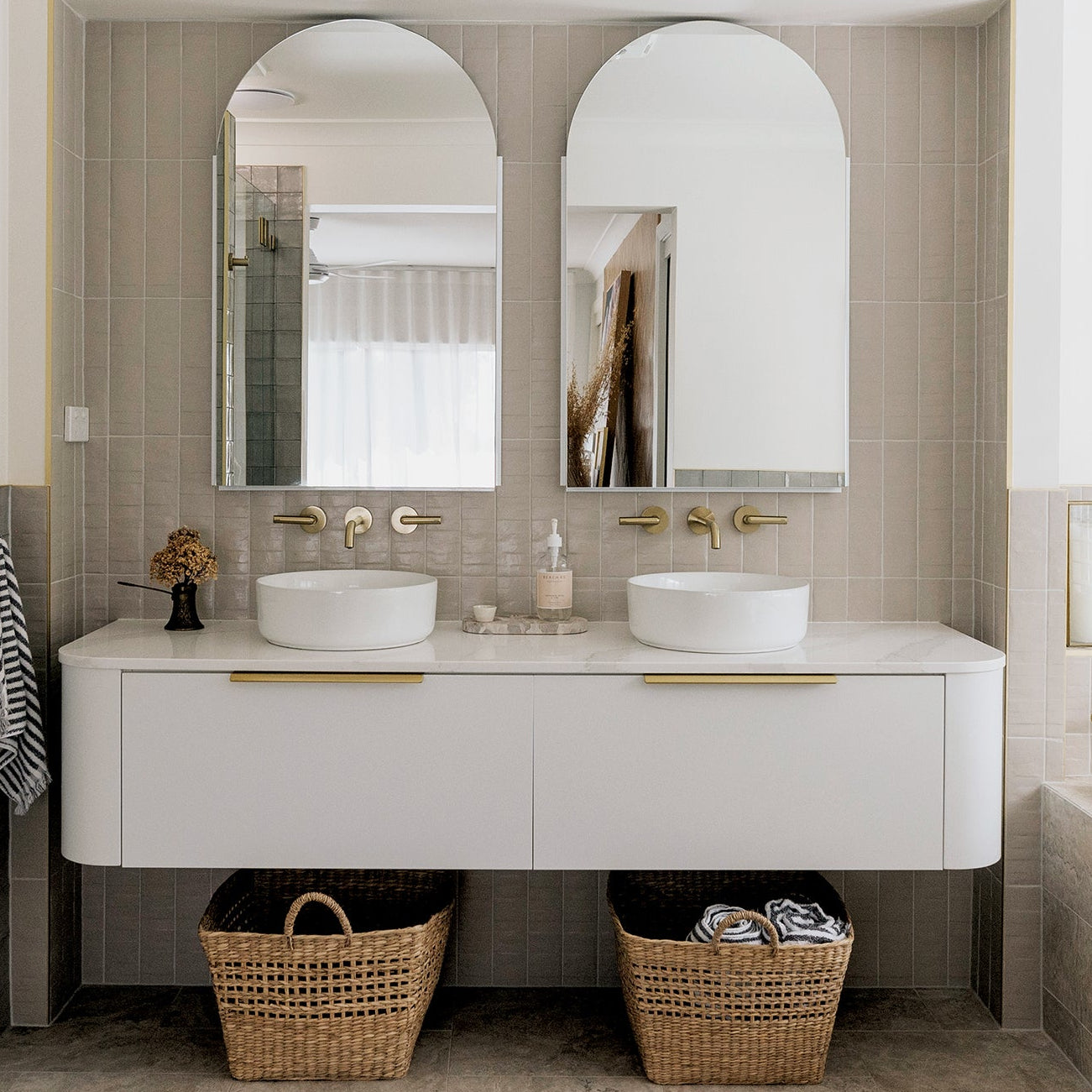 PHOENIX VIVID SLIMLINE LEAD FREE PLUS LEVER WALL TOP ASSEMBLIES EXTENDED SPINDLES BRUSHED GOLD