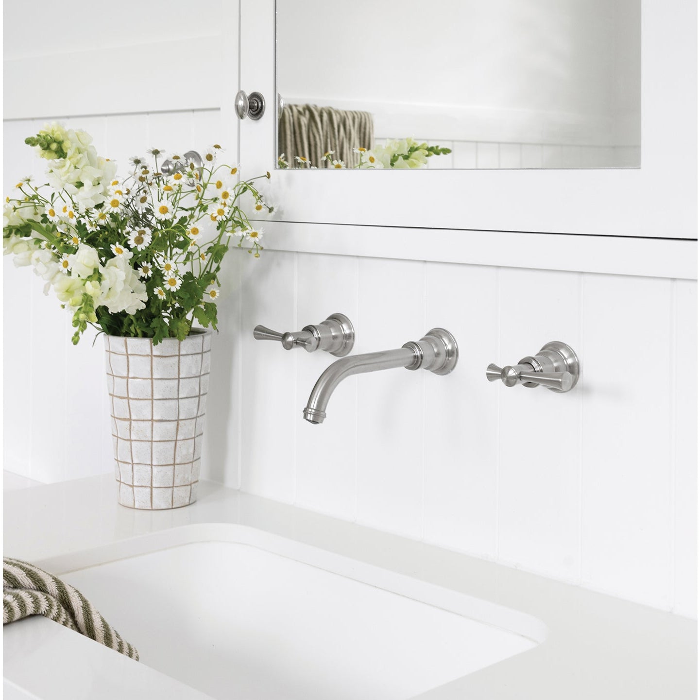 PHOENIX CROMFORD LEAD FREE WALL BASIN / BATH TAP SET 181MM CHROME