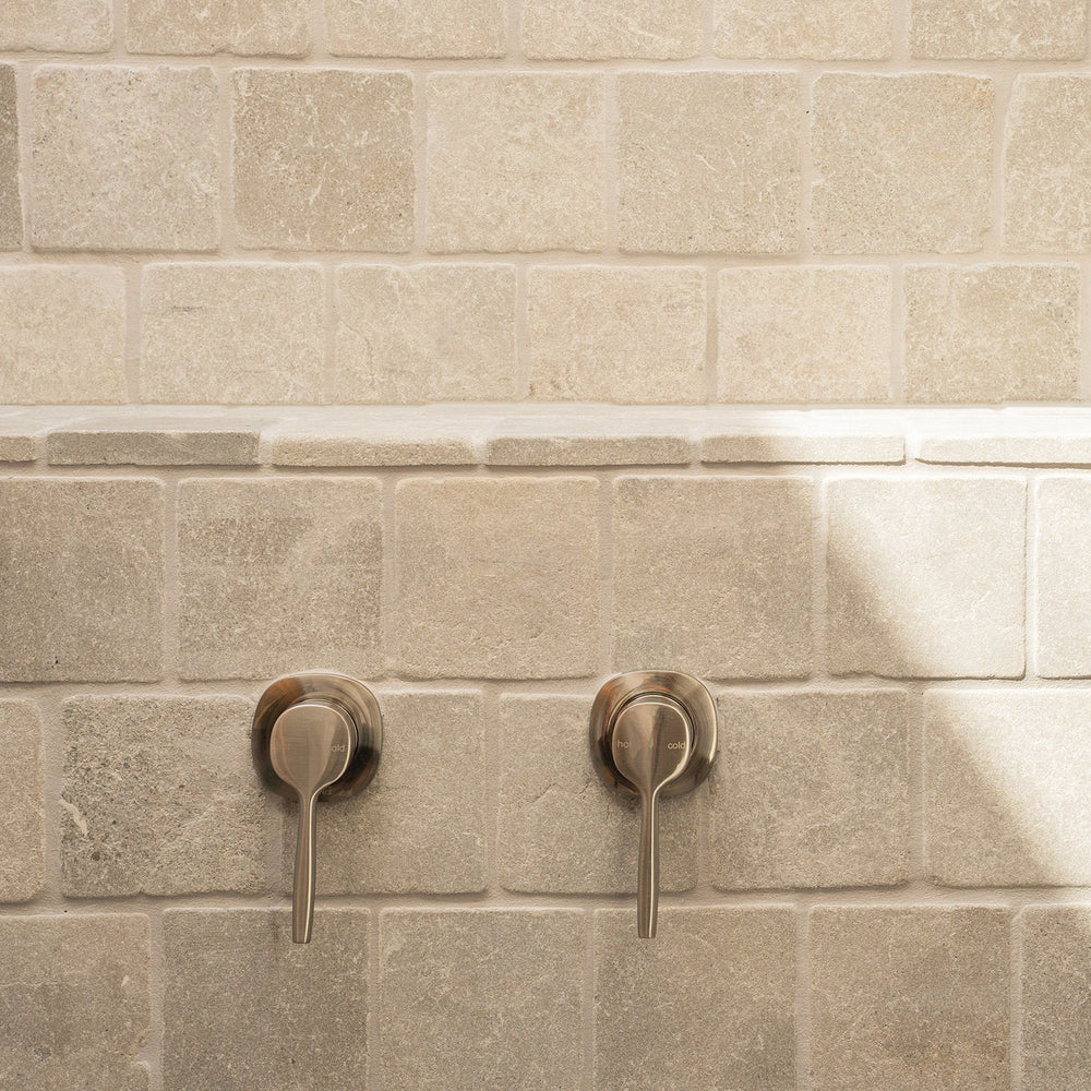 PHOENIX VASK SWITCHMIX LEAD FREE SHOWER / WALL MIXER COMPLETE KIT BRUSHED NICKEL