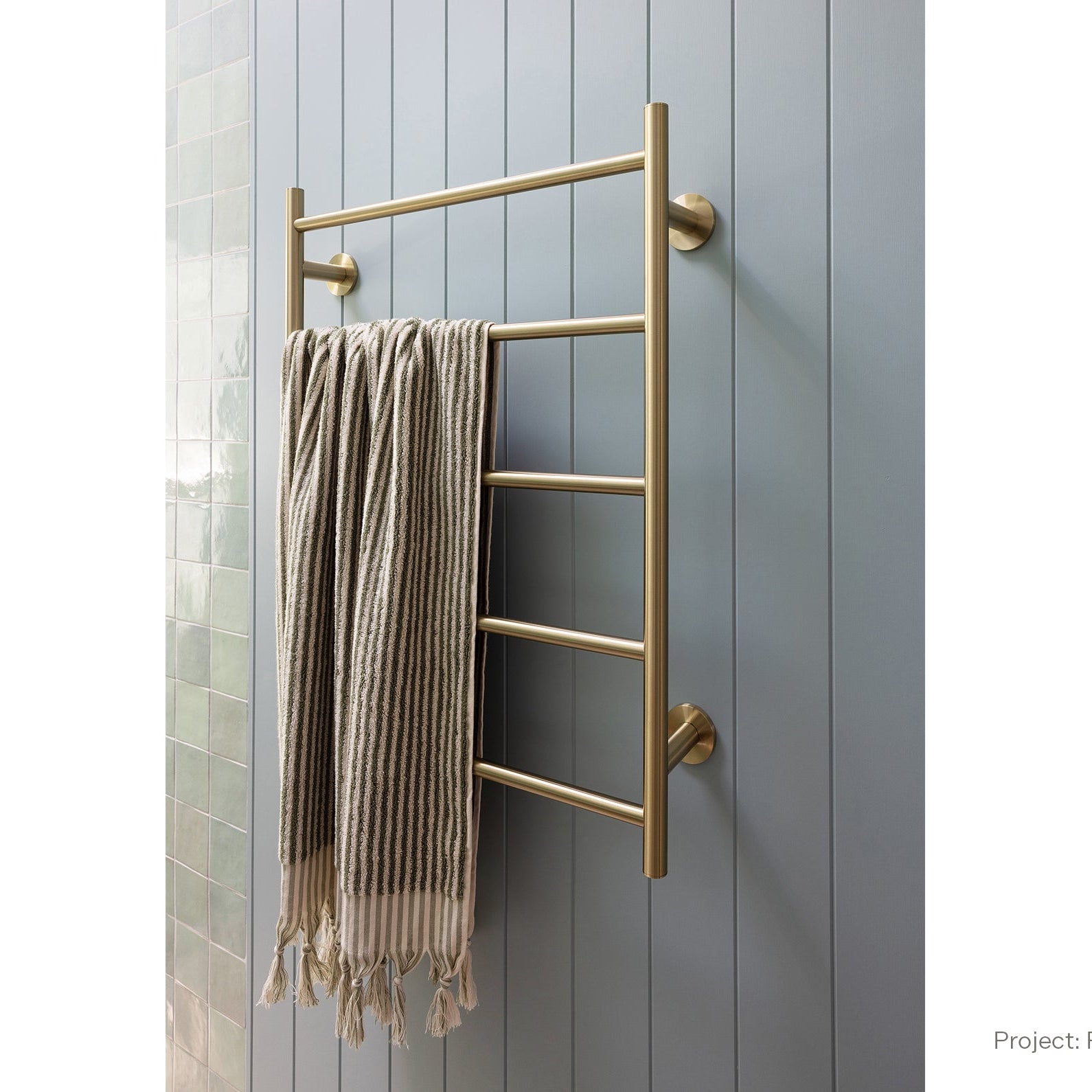 PHOENIX RADII 5-BARS ROUND HEATED TOWEL LADDER W/ ROUND PLATE CHROME 550MM