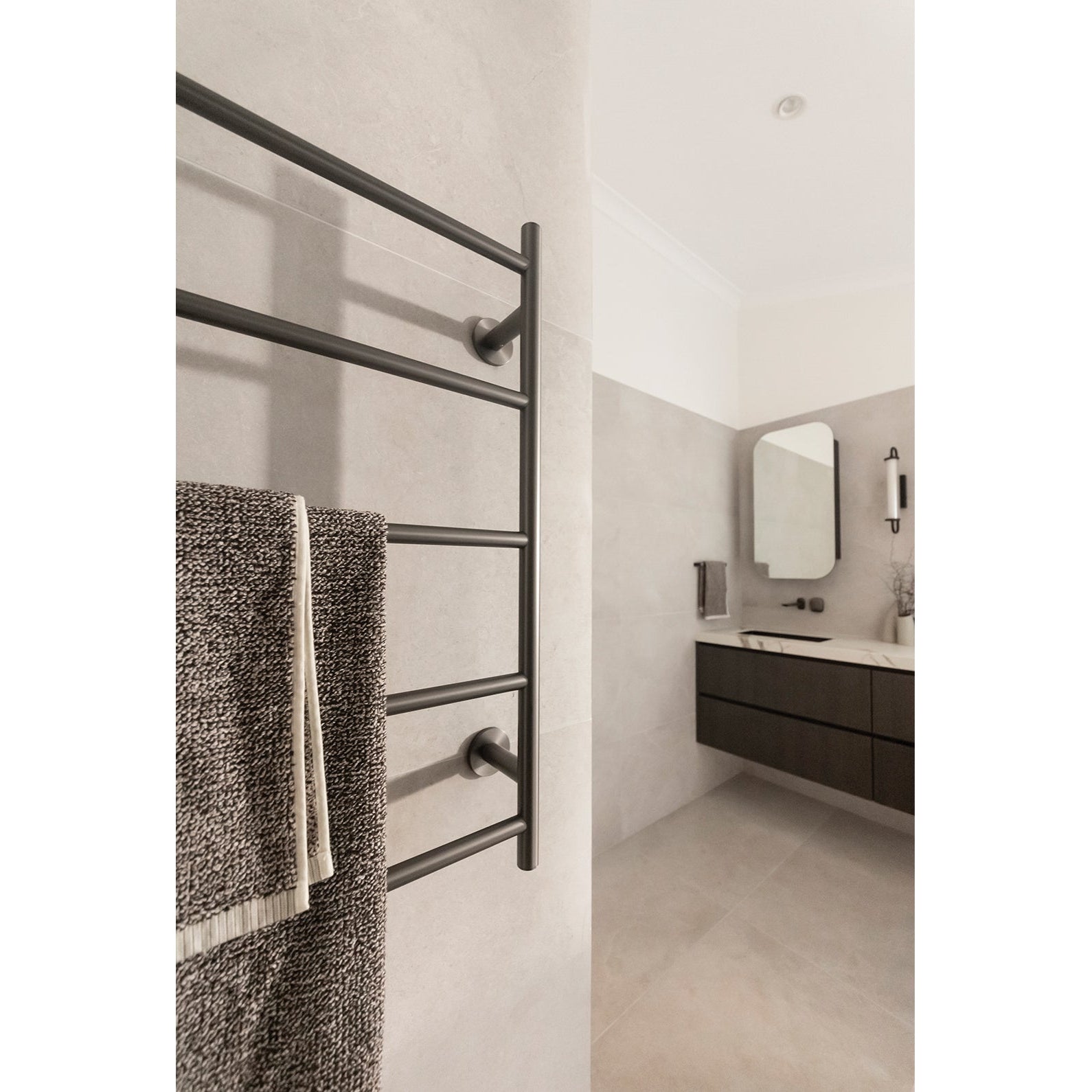 PHOENIX RADII 5-BARS ROUND HEATED TOWEL LADDER BRUSHED CARBON 750MM