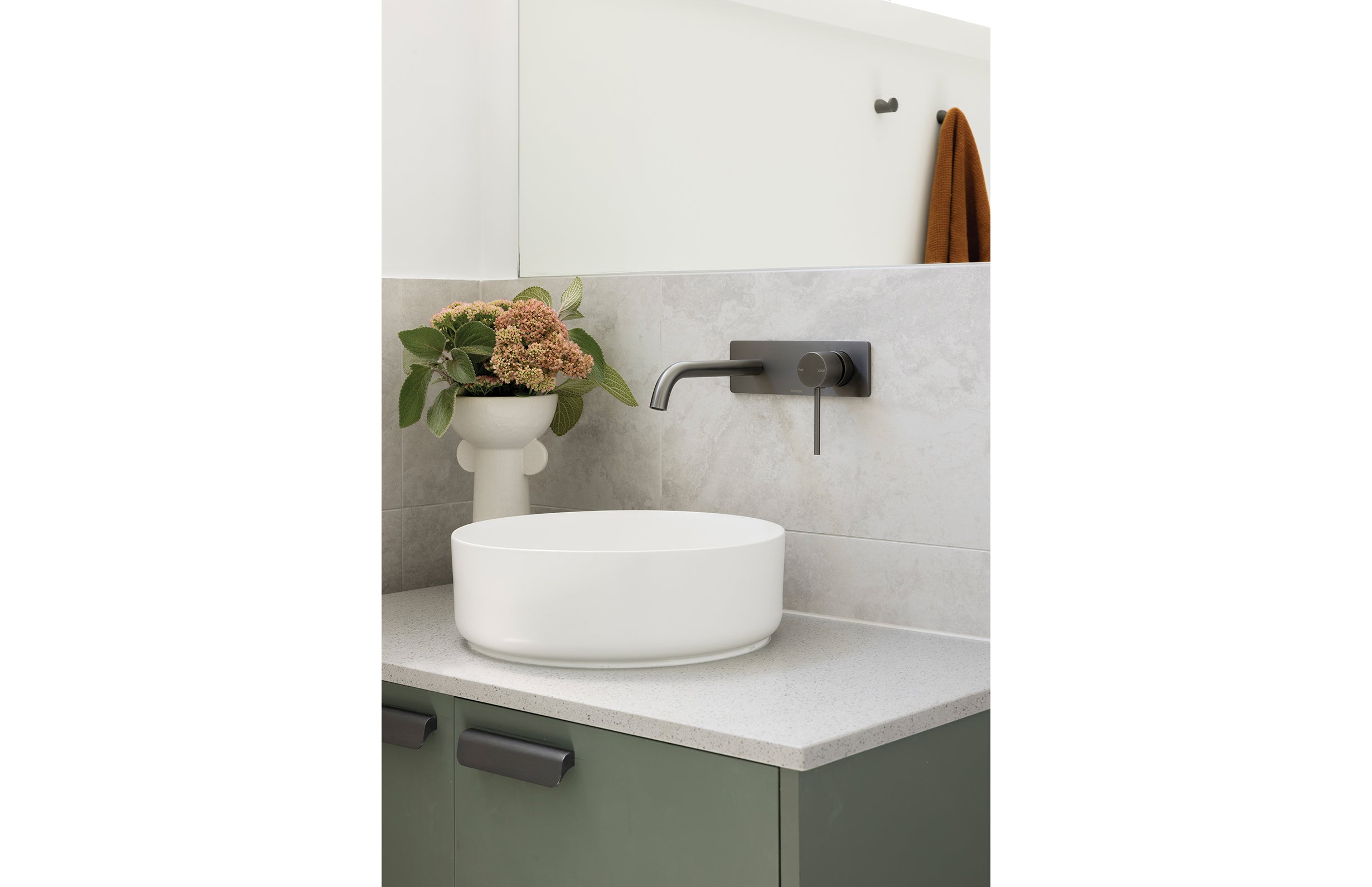 PHOENIX VIVID SLIMLINE SWITCHMIX LEAD FREE WALL BASIN / BATH MIXER SET COMPLETE KIT 180MM BRUSHED CARBON