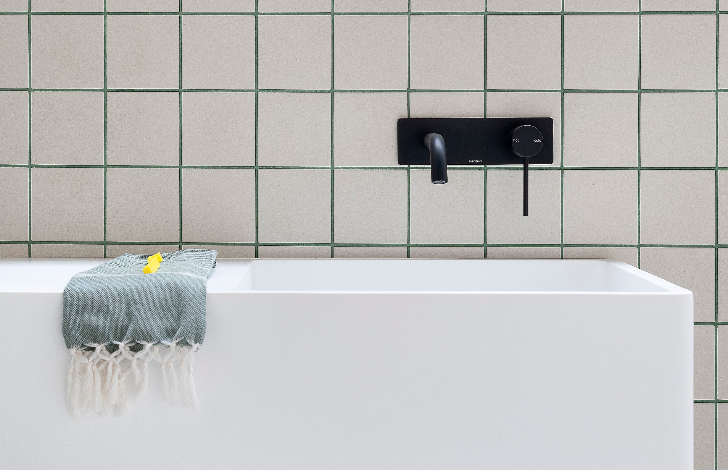 PHOENIX VIVID SLIMLINE SWITCHMIX LEAD FREE WALL BASIN / BATH MIXER SET FIT-OFF AND ROUGH-IN KIT 180MM MATTE BLACK