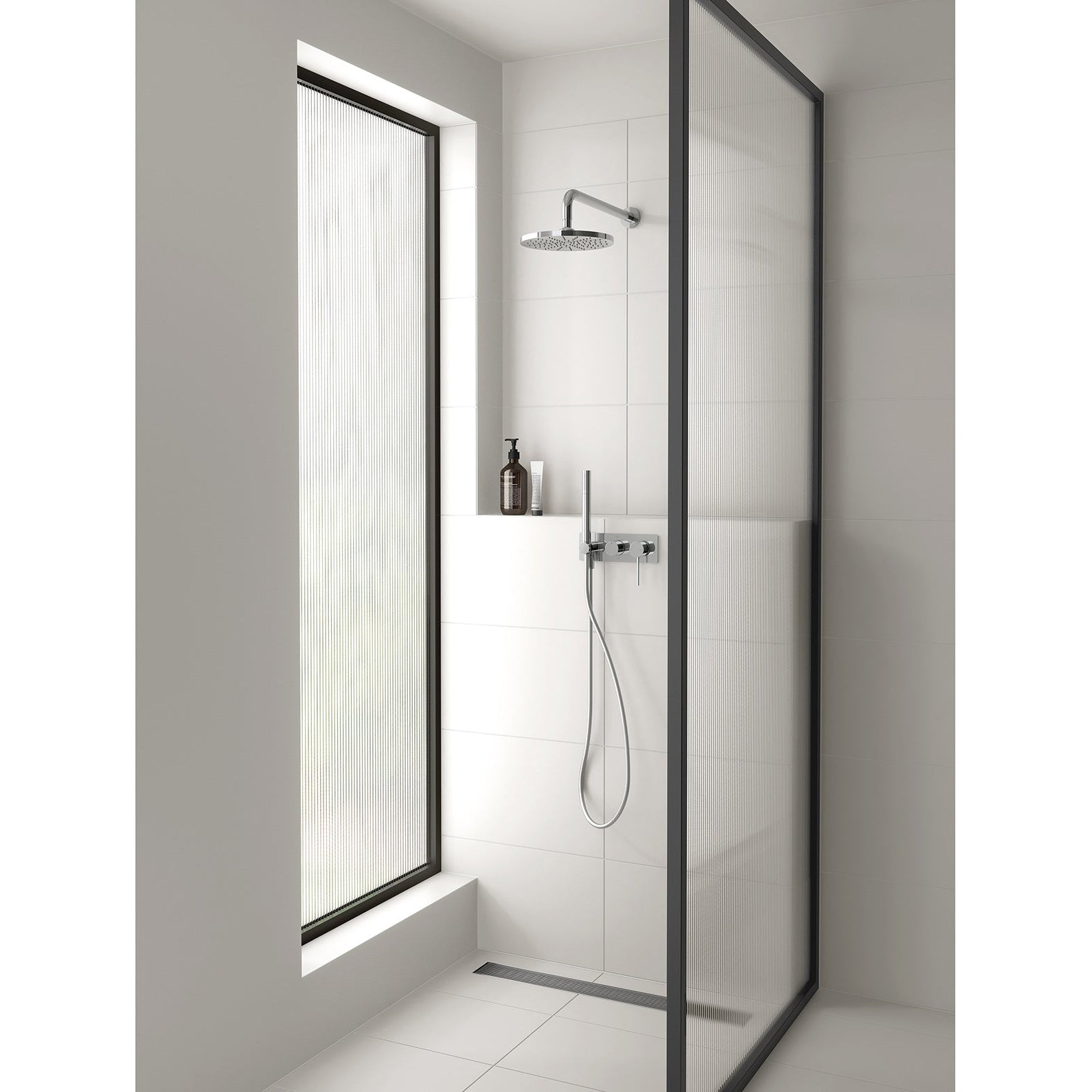 PHOENIX VIVID SHOWER ROSE ROUND 230MM CHROME