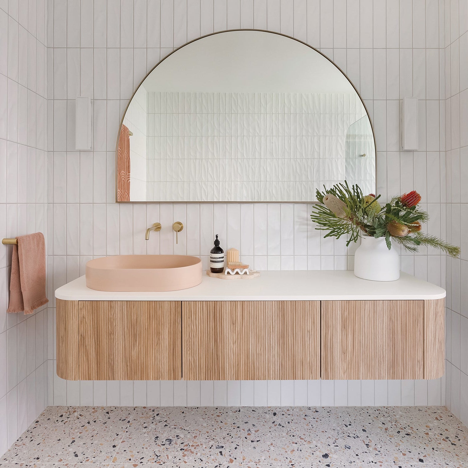 PHOENIX VIVID SLIMLINE LEAD FREE WALL BASIN OUTLET 230MM BRUSHED GOLD