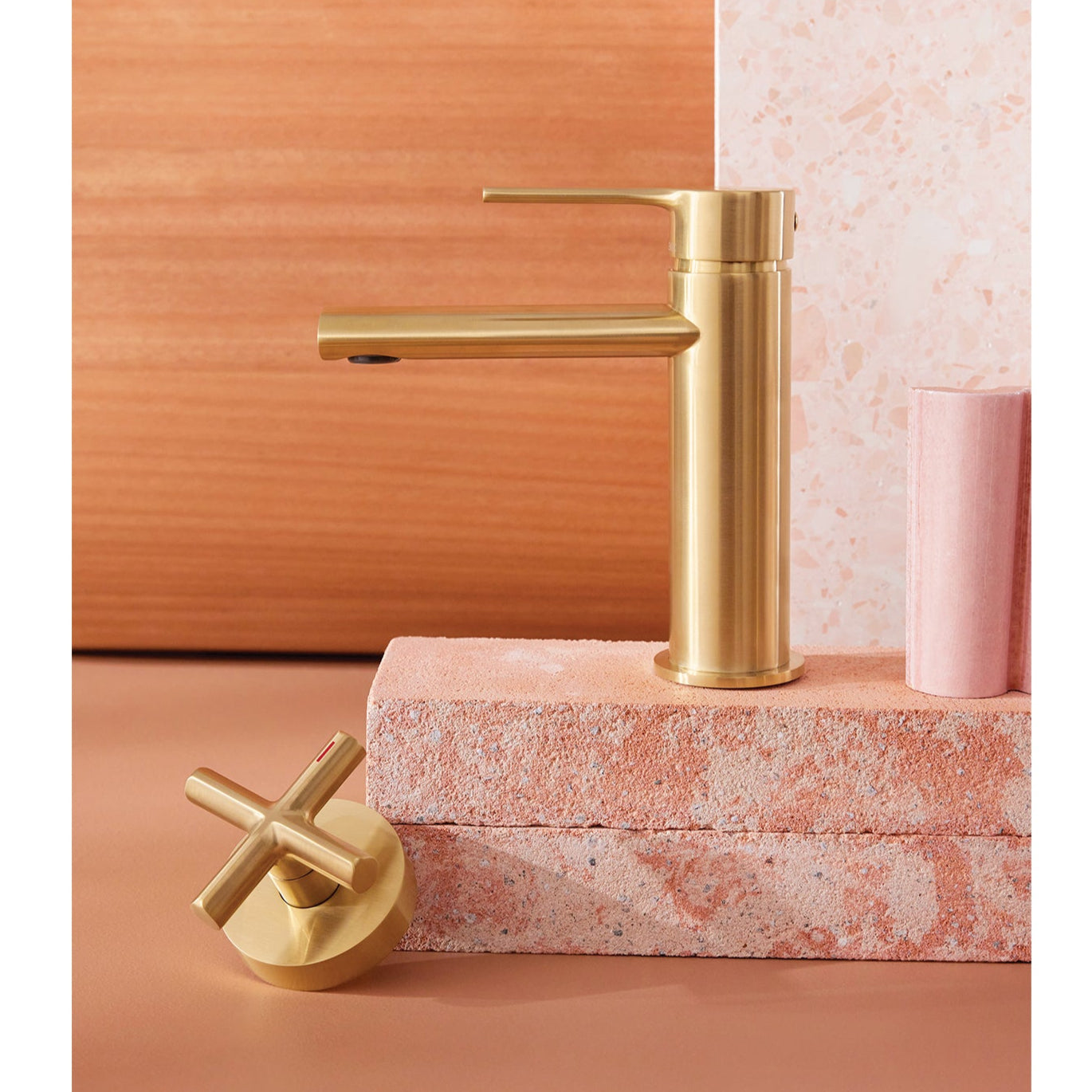 PHOENIX VIVID SLIMLINE LEAD FREE PLUS WALL TOP ASSEMBLIES EXTENDED SPINDLES BRUSHED GOLD