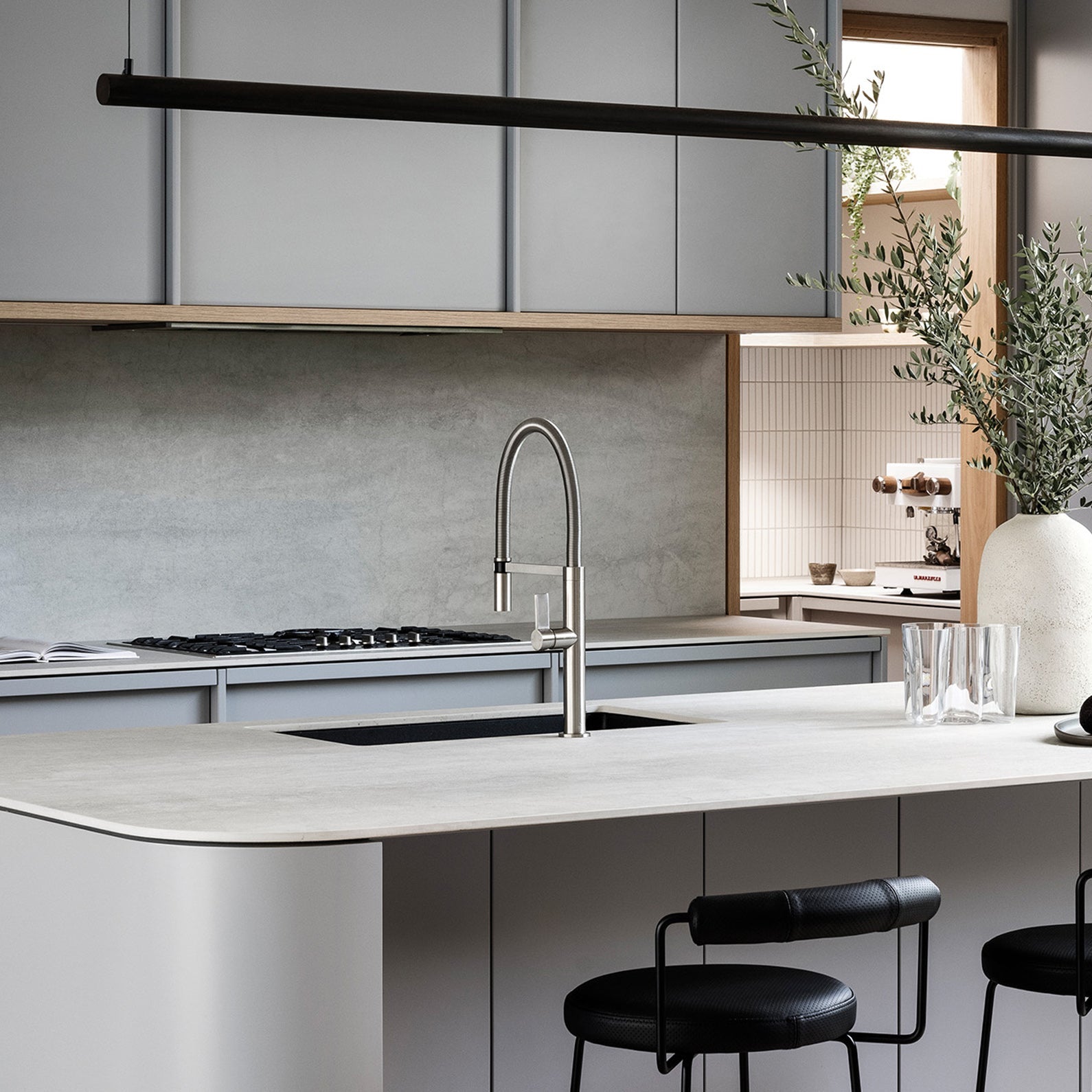 PHOENIX PRIZE LEAD FREE FLEXIBLE COIL SINK MIXER 496MM BRUSHED NICKEL