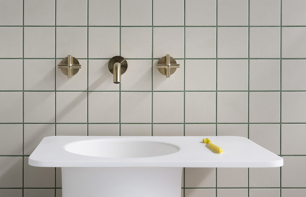 PHOENIX VIVID SLIMLINE PLUS WALL TOP ASSEMBLIES EXTENDED SPINDLES BRUSHED GOLD