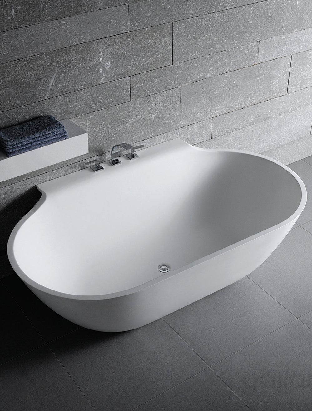 GALLARIA VARESE BACK TO WALL STONE BATHTUB WHITE 1715MM