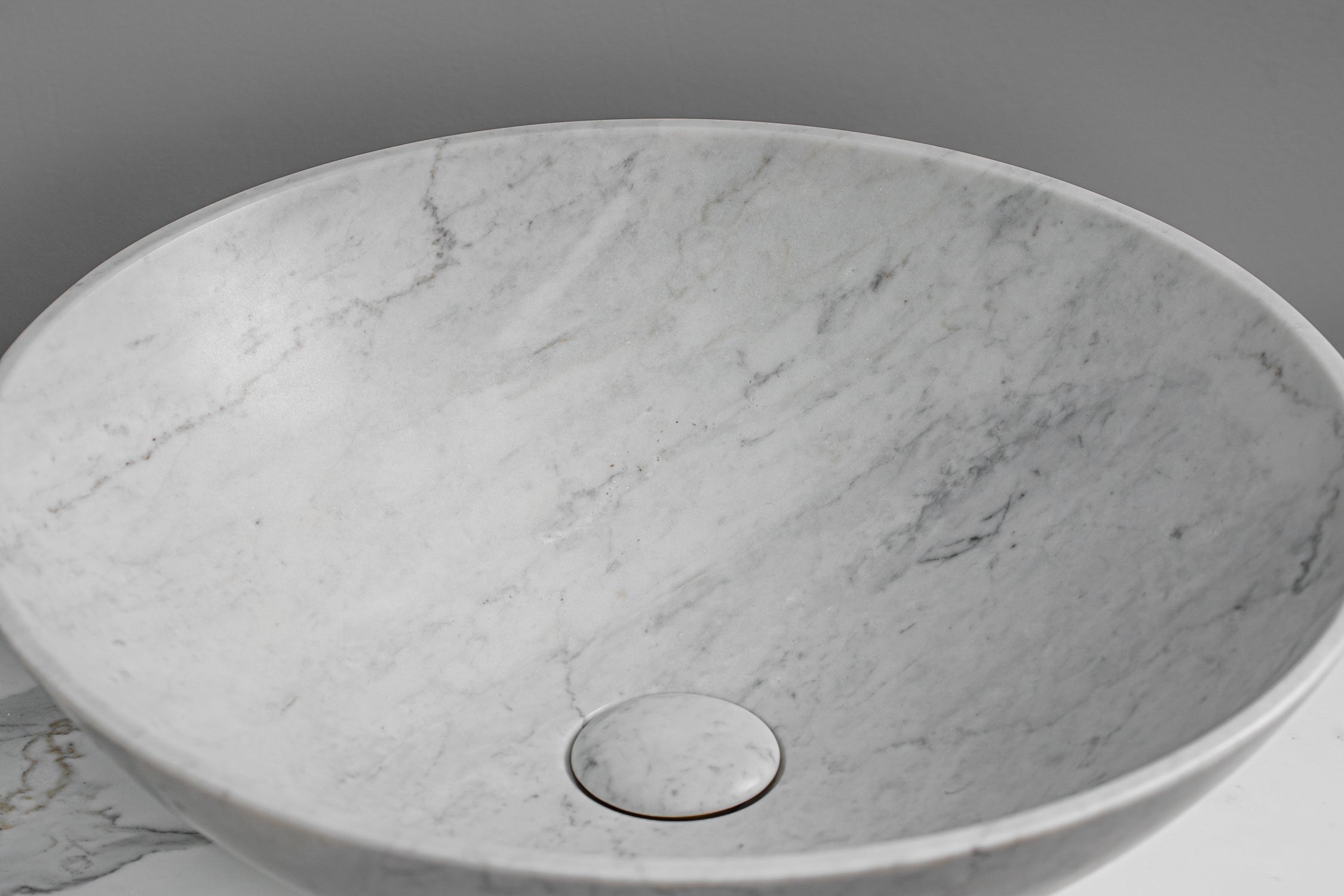 GALLARIA ADALA ROUND ABOVE COUNTER STONE BASIN BIANCO CARRARA 430MM