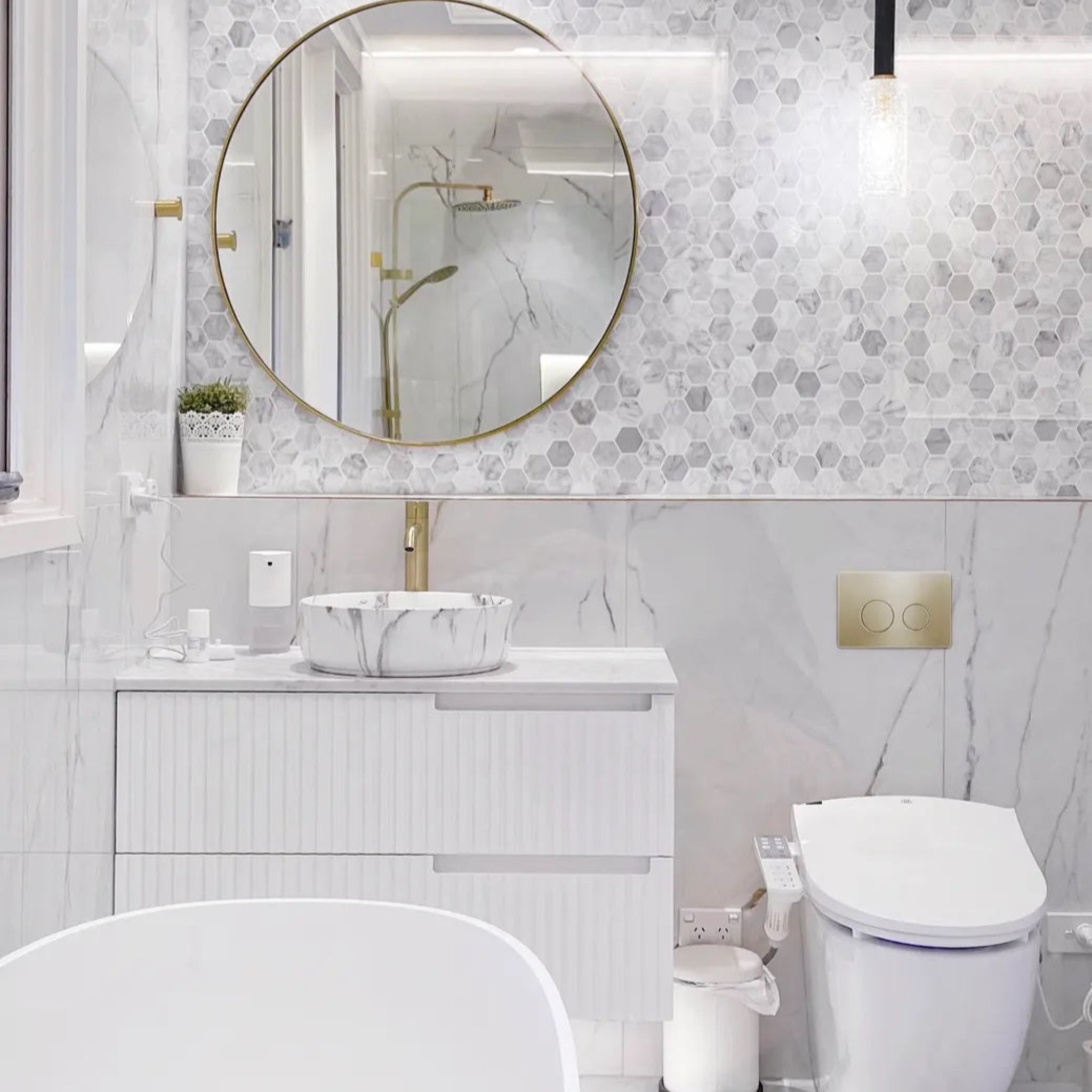 OTTI NOOSA MATTE WHITE 900MM SINGLE BOWL WALL HUNG VANITY