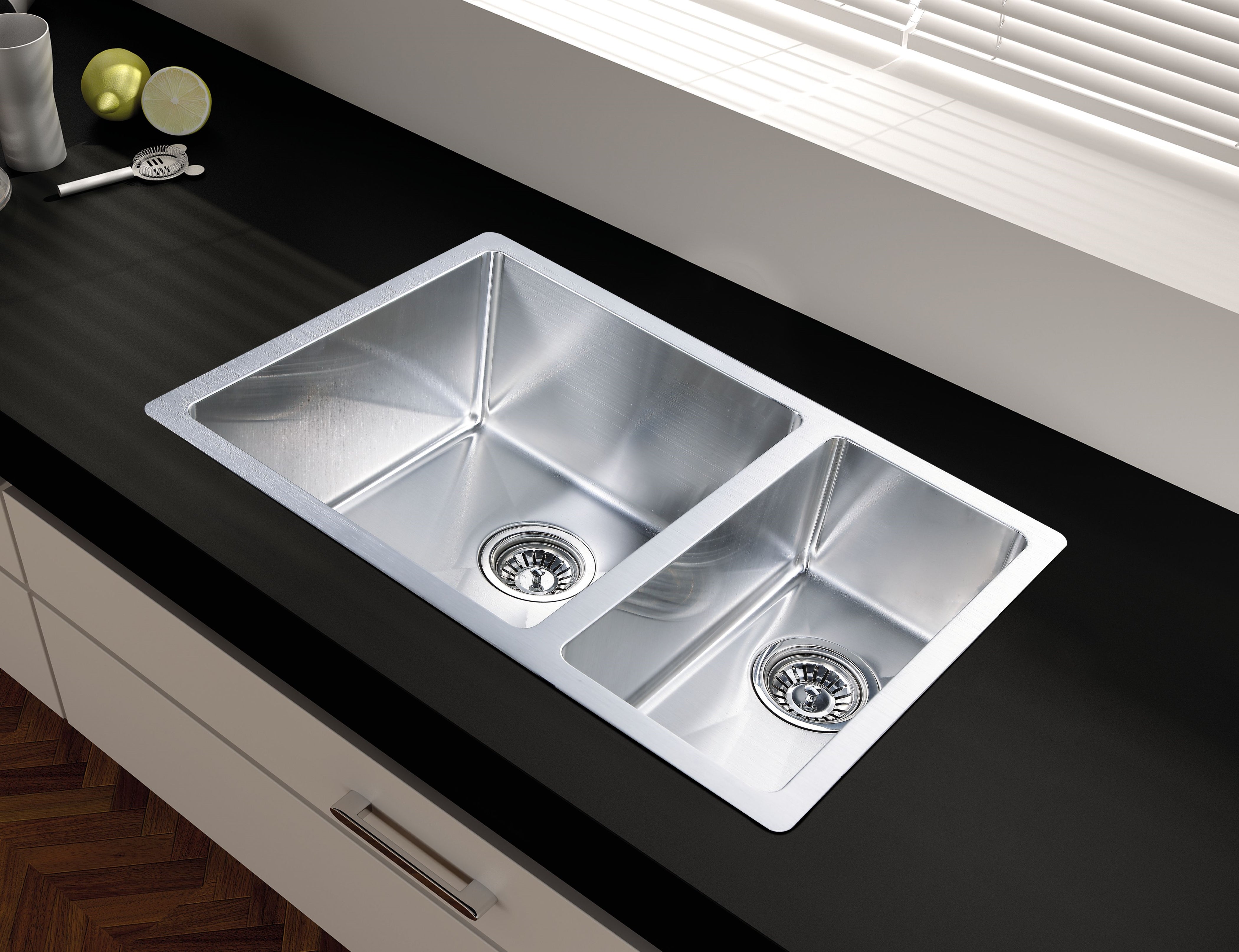 POSEIDON HANDMADE STAINLESS STEEL KITCHEN SINK 660MM